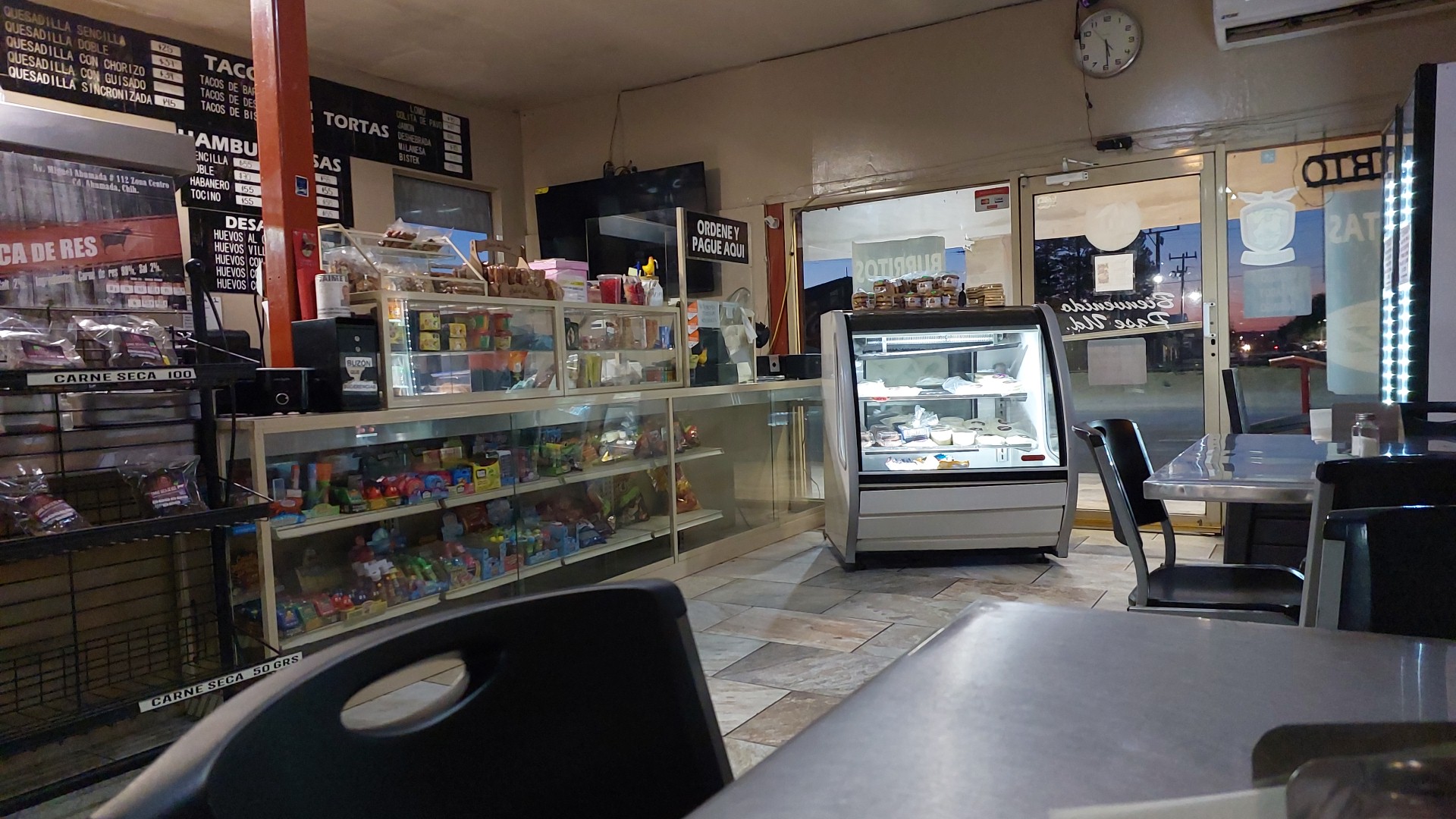 El Palomar Burritos Y Gorditas image 4