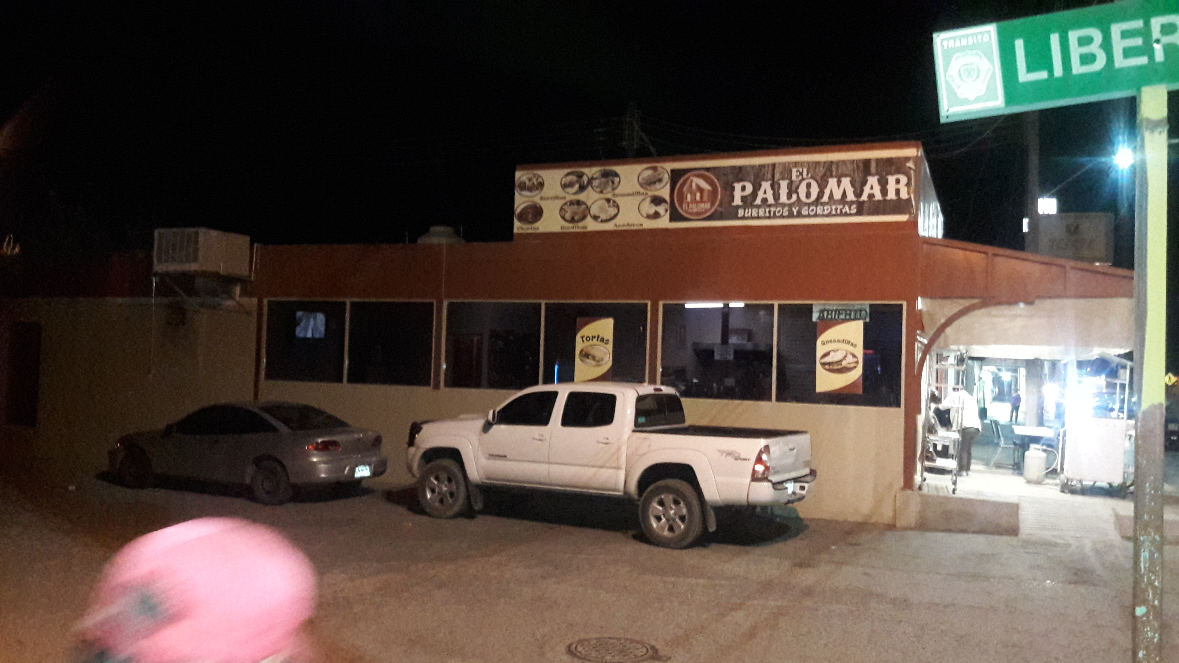 El Palomar Burritos Y Gorditas image 6