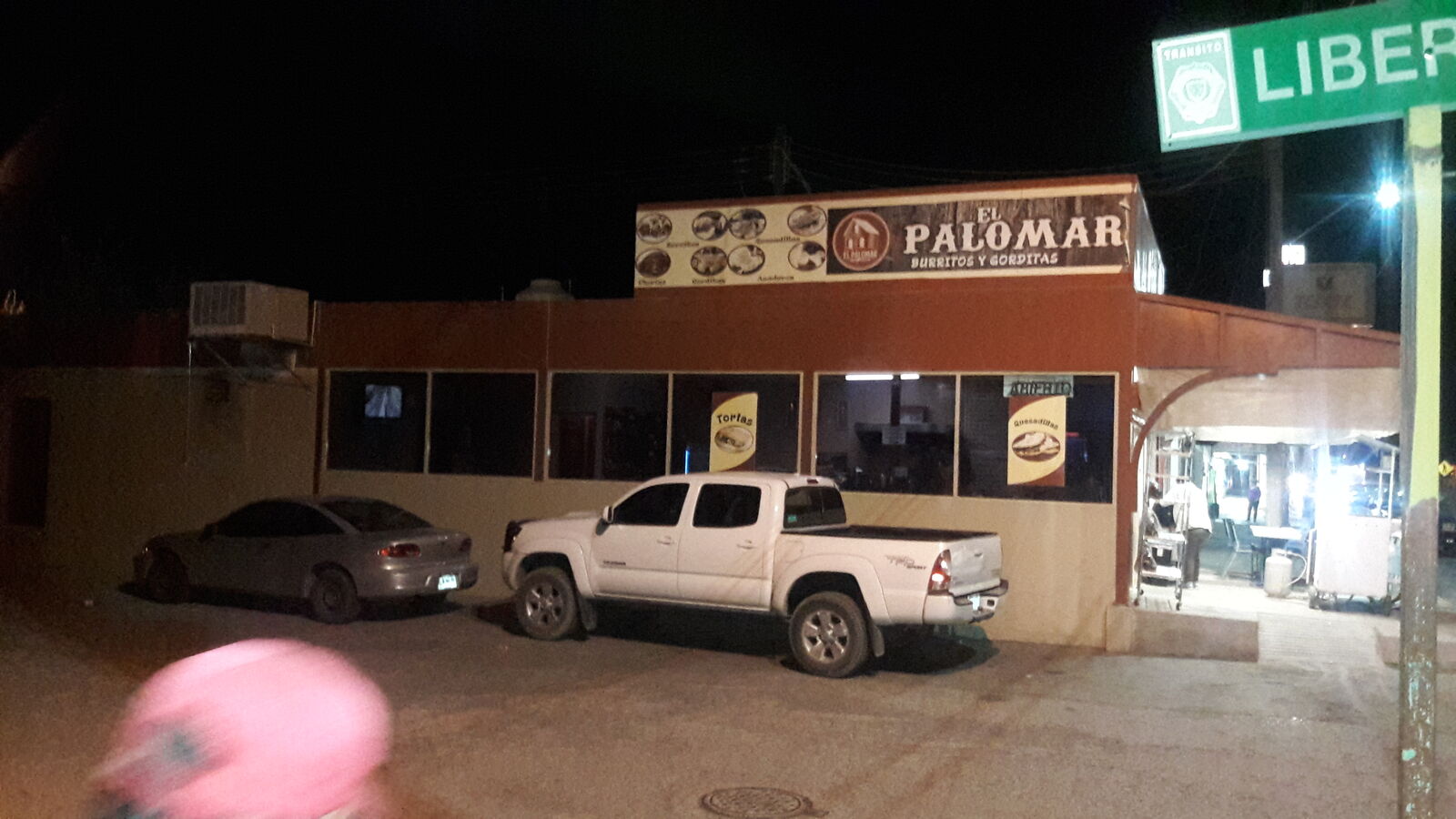 El Palomar Burritos Y Gorditas image 6