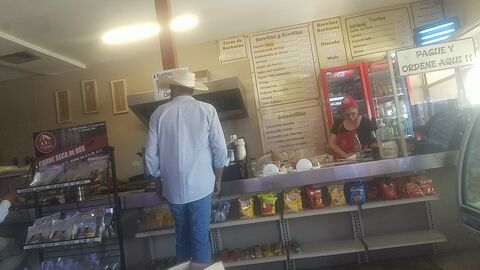 El Palomar Burritos Y Gorditas image 7