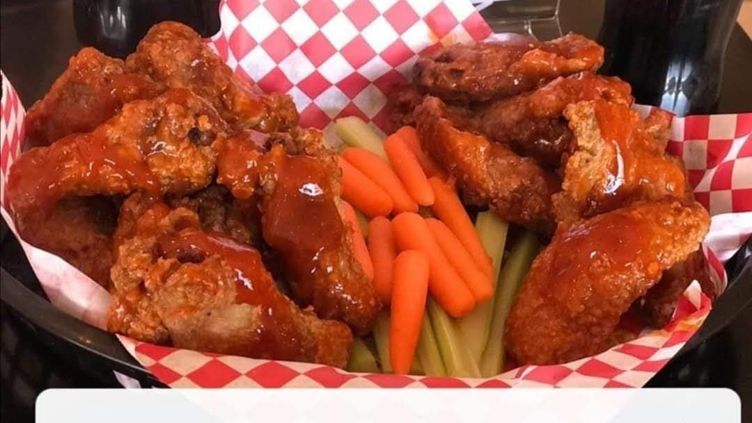 SHARLY hamburguesas & más image 3