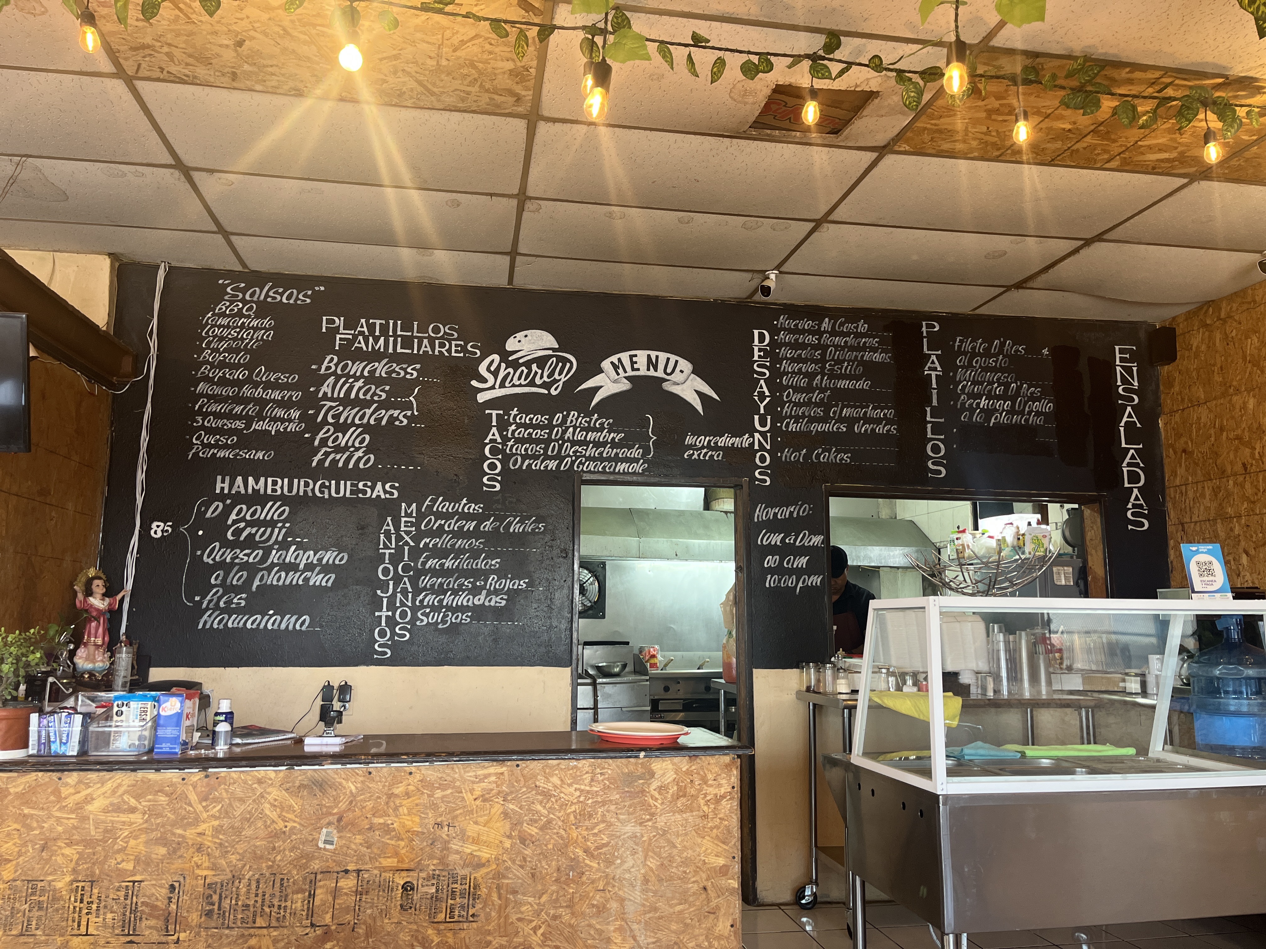 SHARLY hamburguesas & más image 9