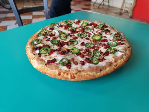 Pizzas Oly image 1