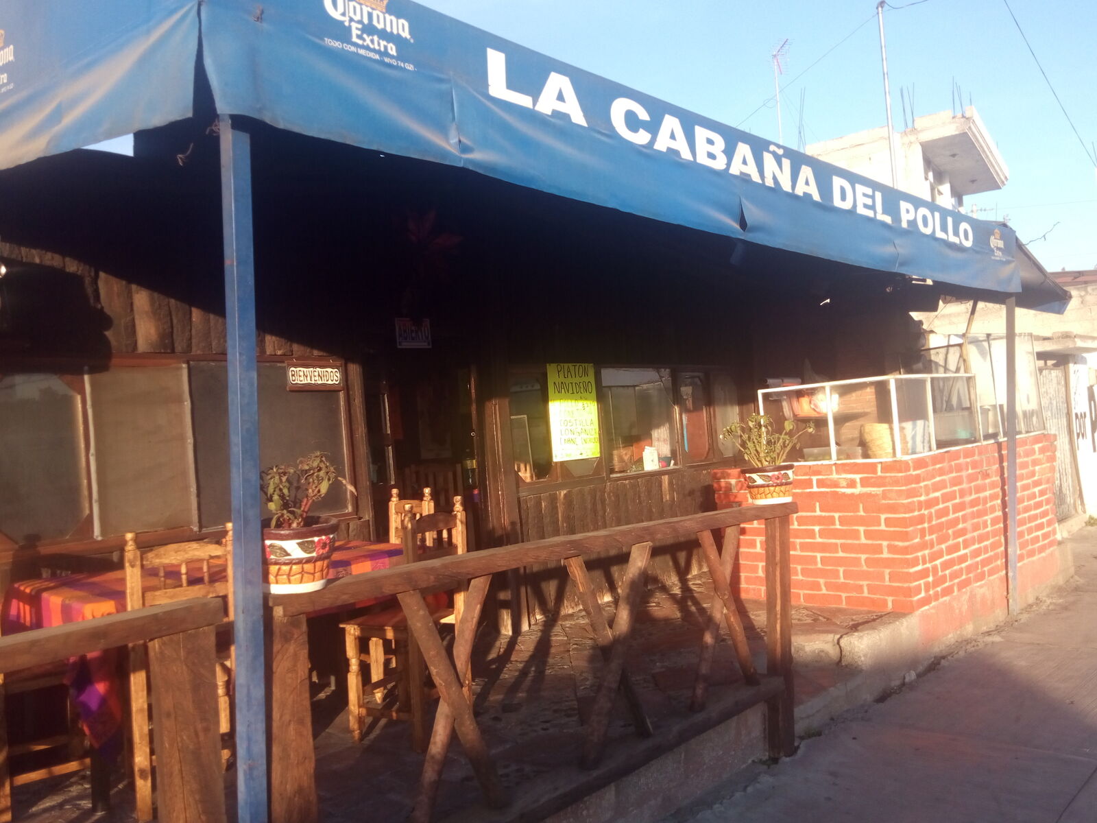 La cabaña del pollo image 5