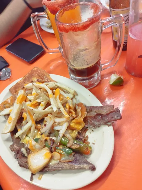 Los Pinches Tacos Metepec image 1