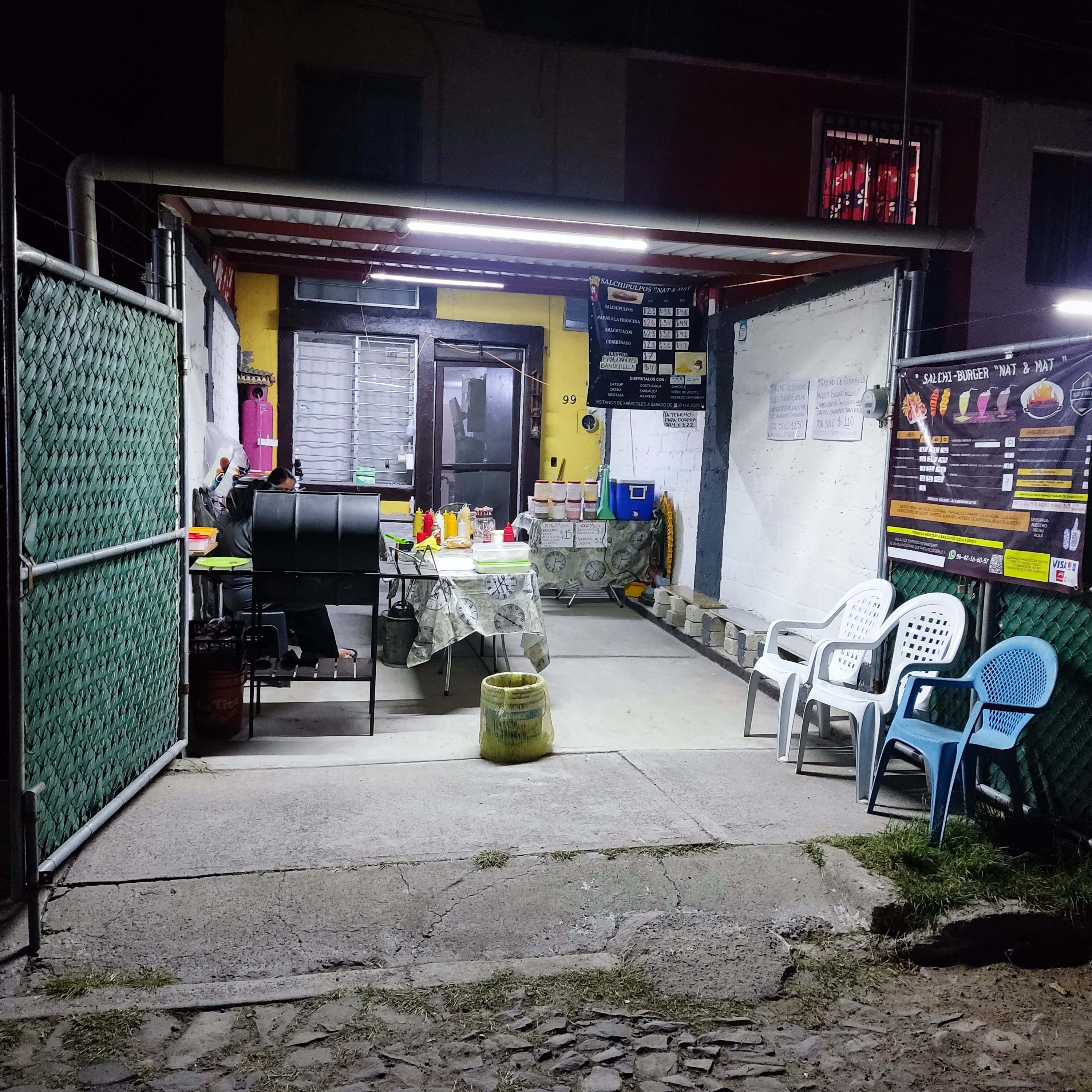 HAMBURGUESAS Y SALCHIPULOS NAT & MAT image 2