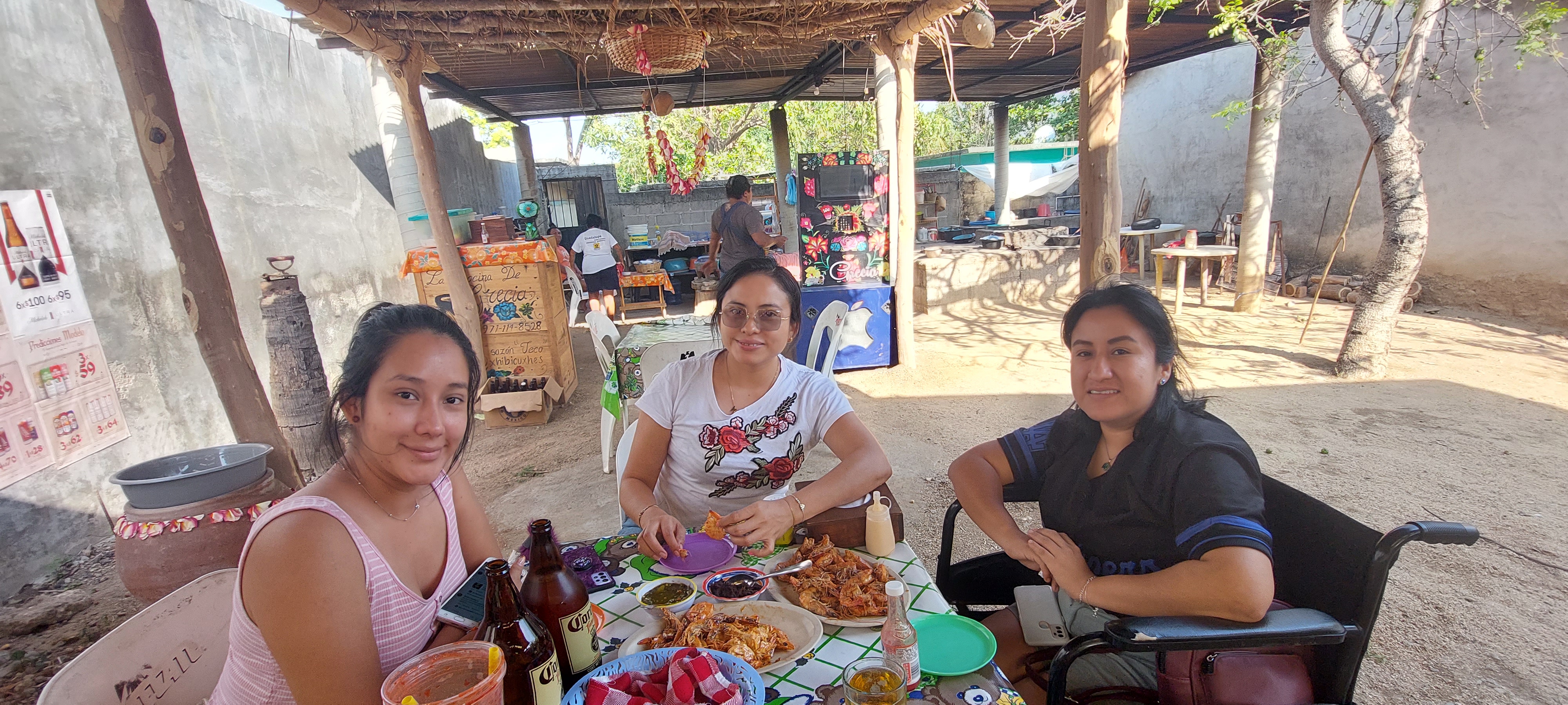 Mariscos El Gallo Giro image 7