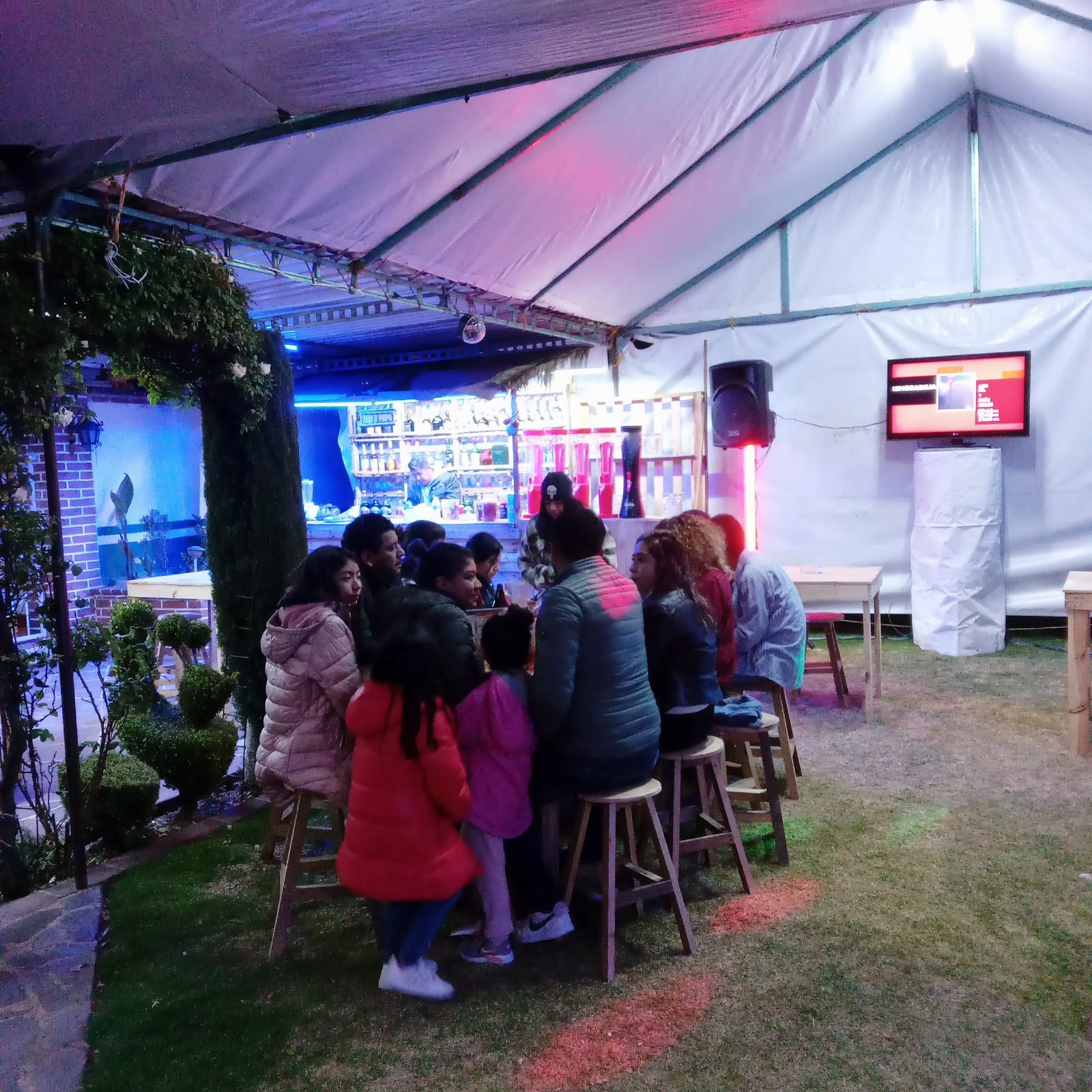 Botanero ¨TRAPICHEO¨ y Quinta ¨Los Feos¨ image 7