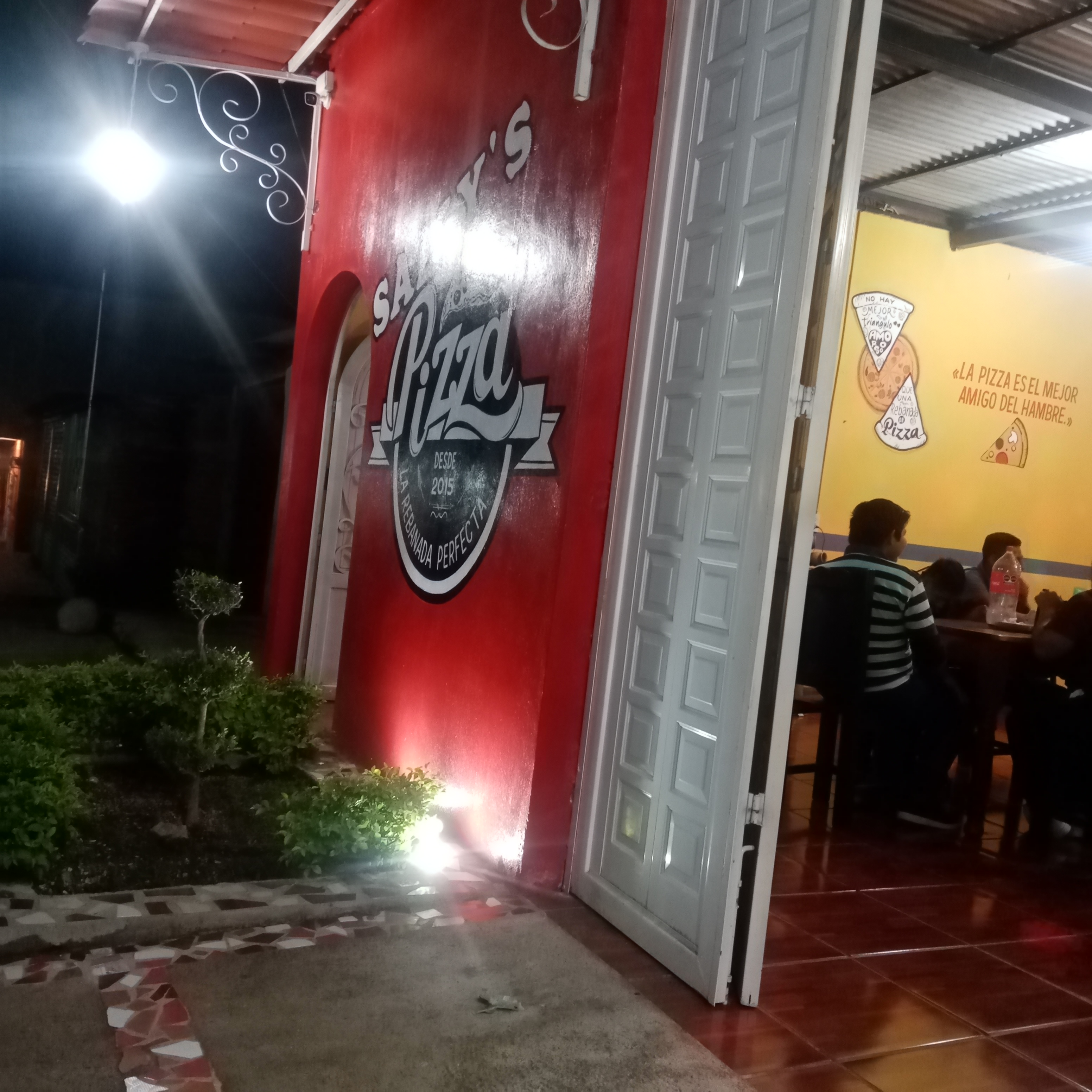 Sally`s Pizza image 1