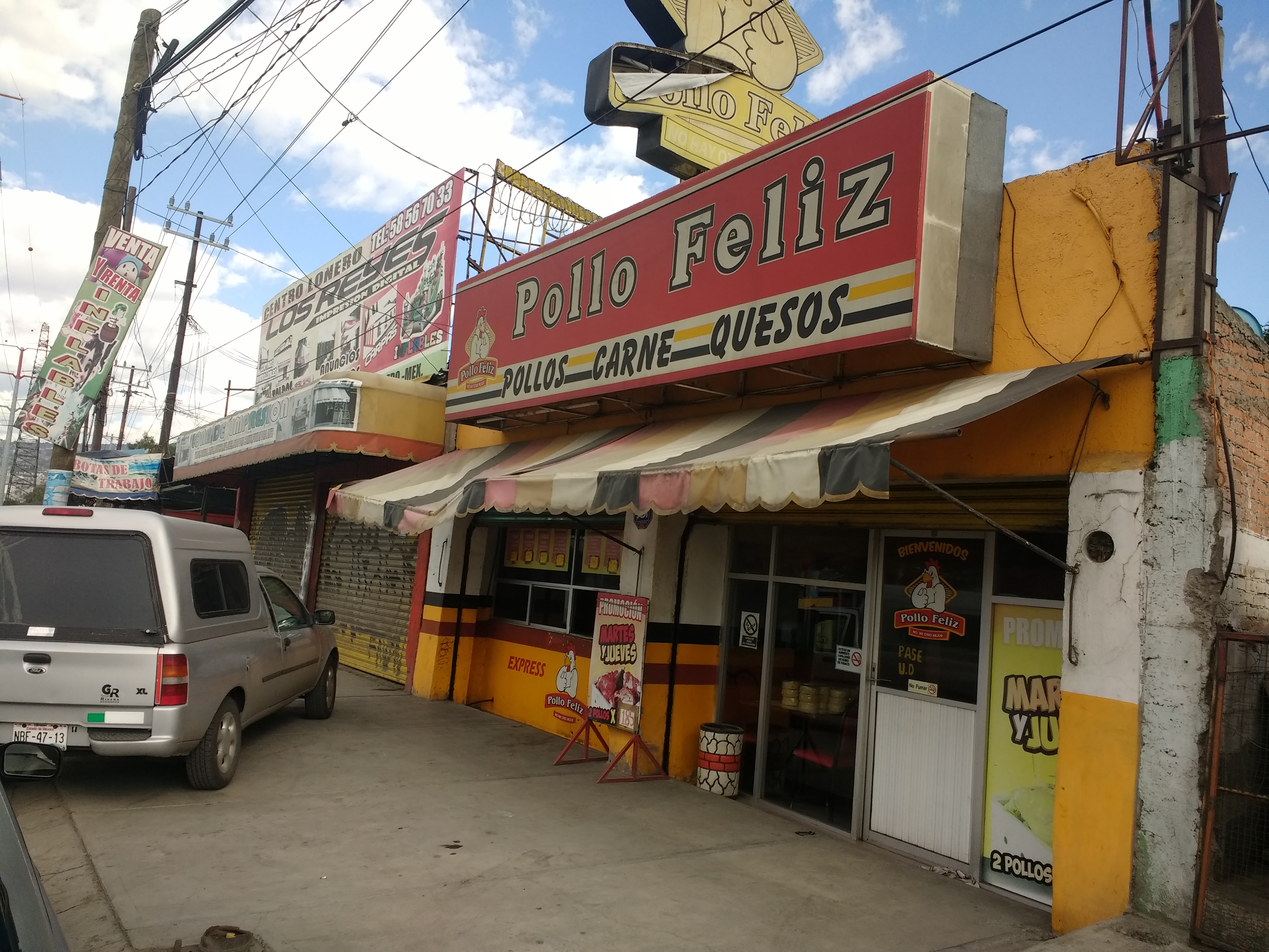 El Pollo Feliz image 1