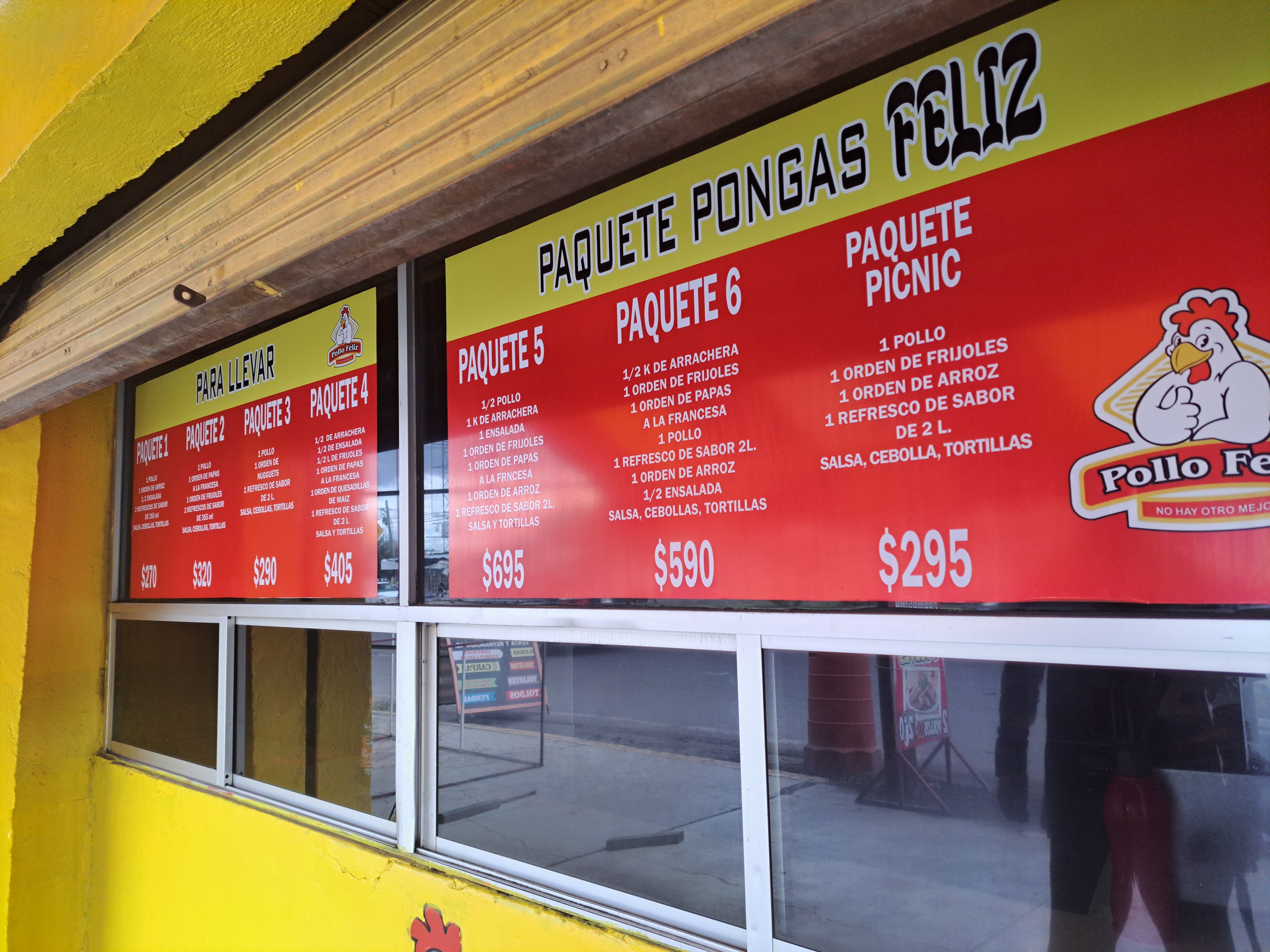 El Pollo Feliz image 3