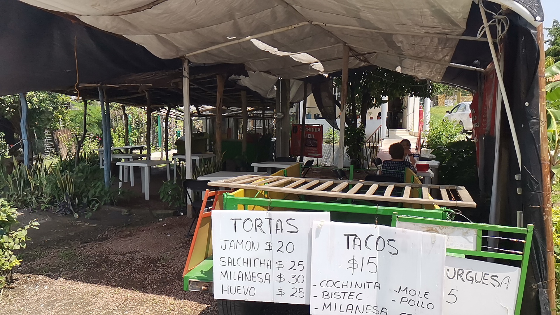 La Chiluda, Comida Mexicana y Más image 2