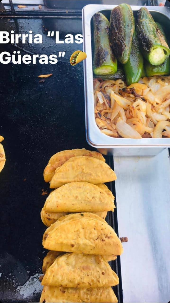Birria de Res "Las Güeras" image 4