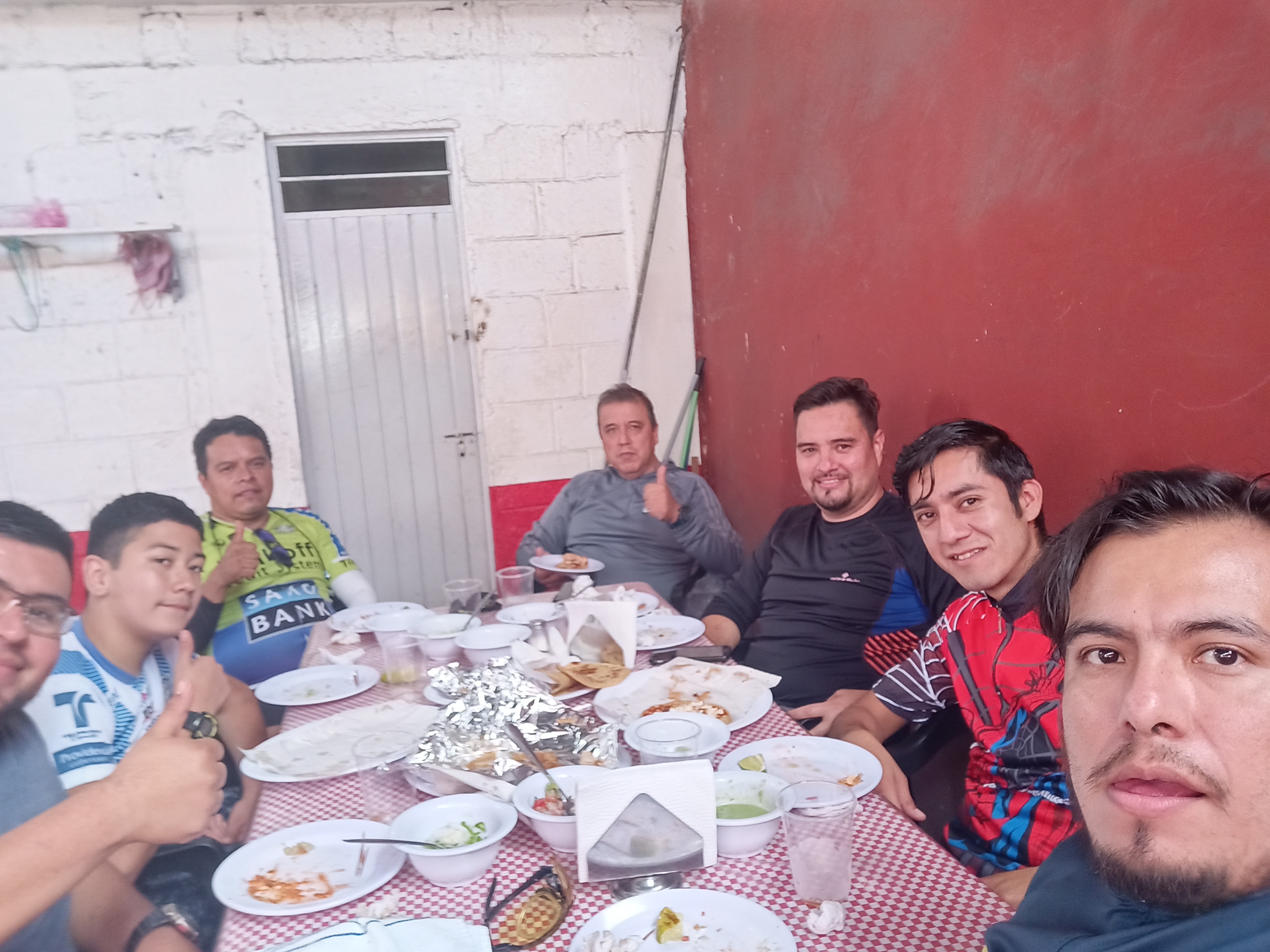 Carnitas el buen sabor image 8