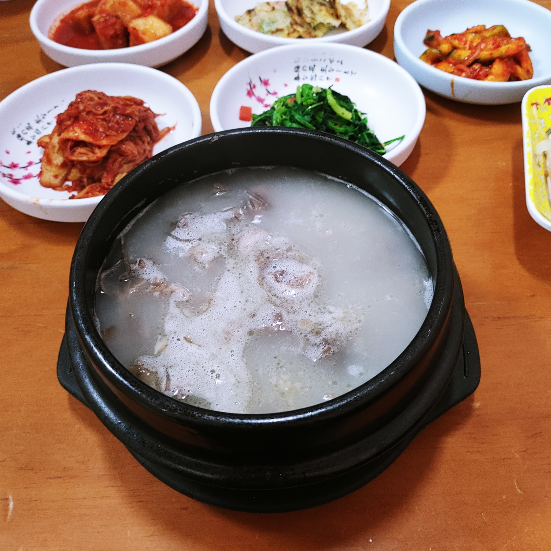 MIN SOK CHON restaurante coreano image 7