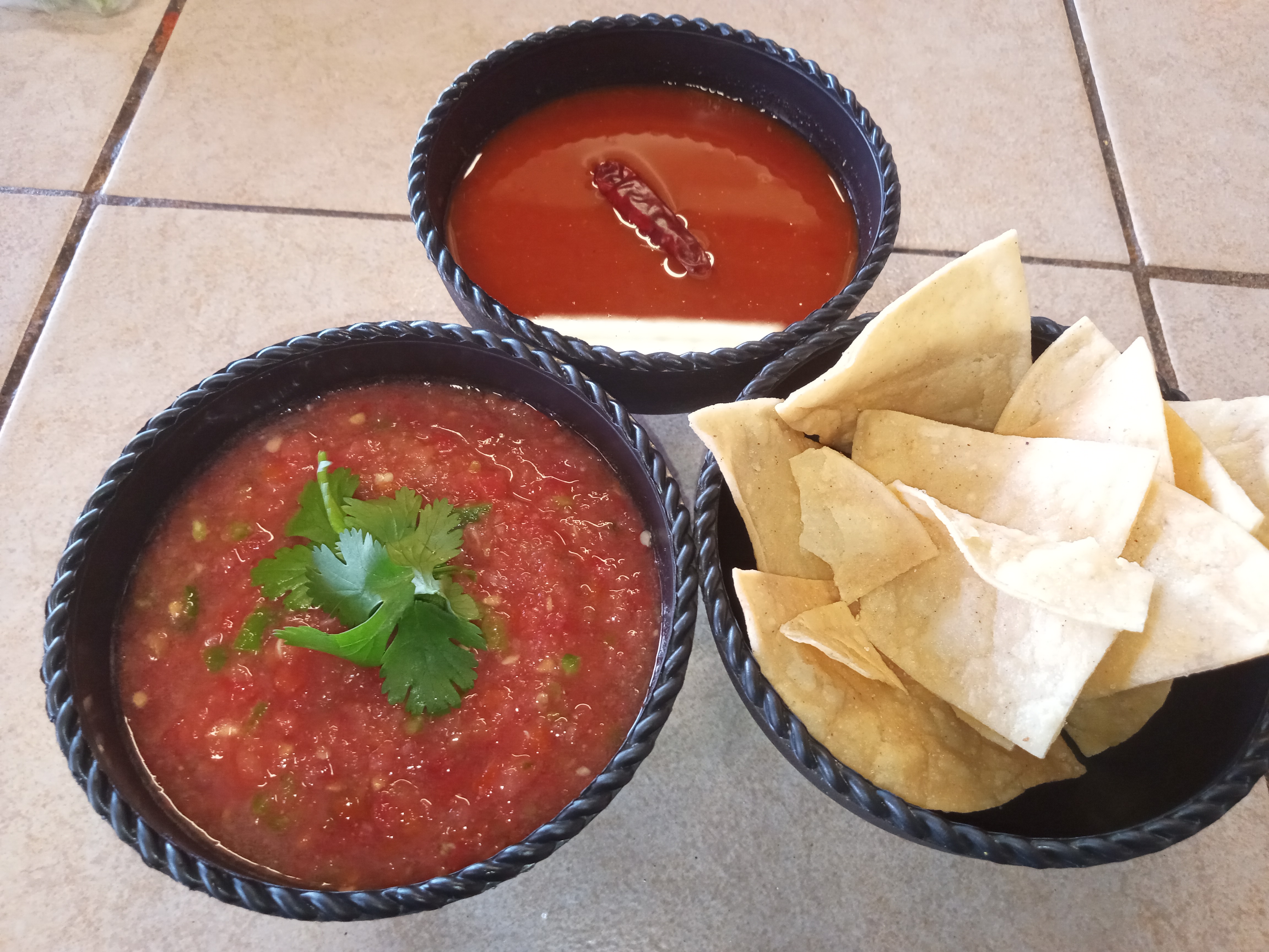 Jerry's Grill pollo asado, carne y burguer. image 4