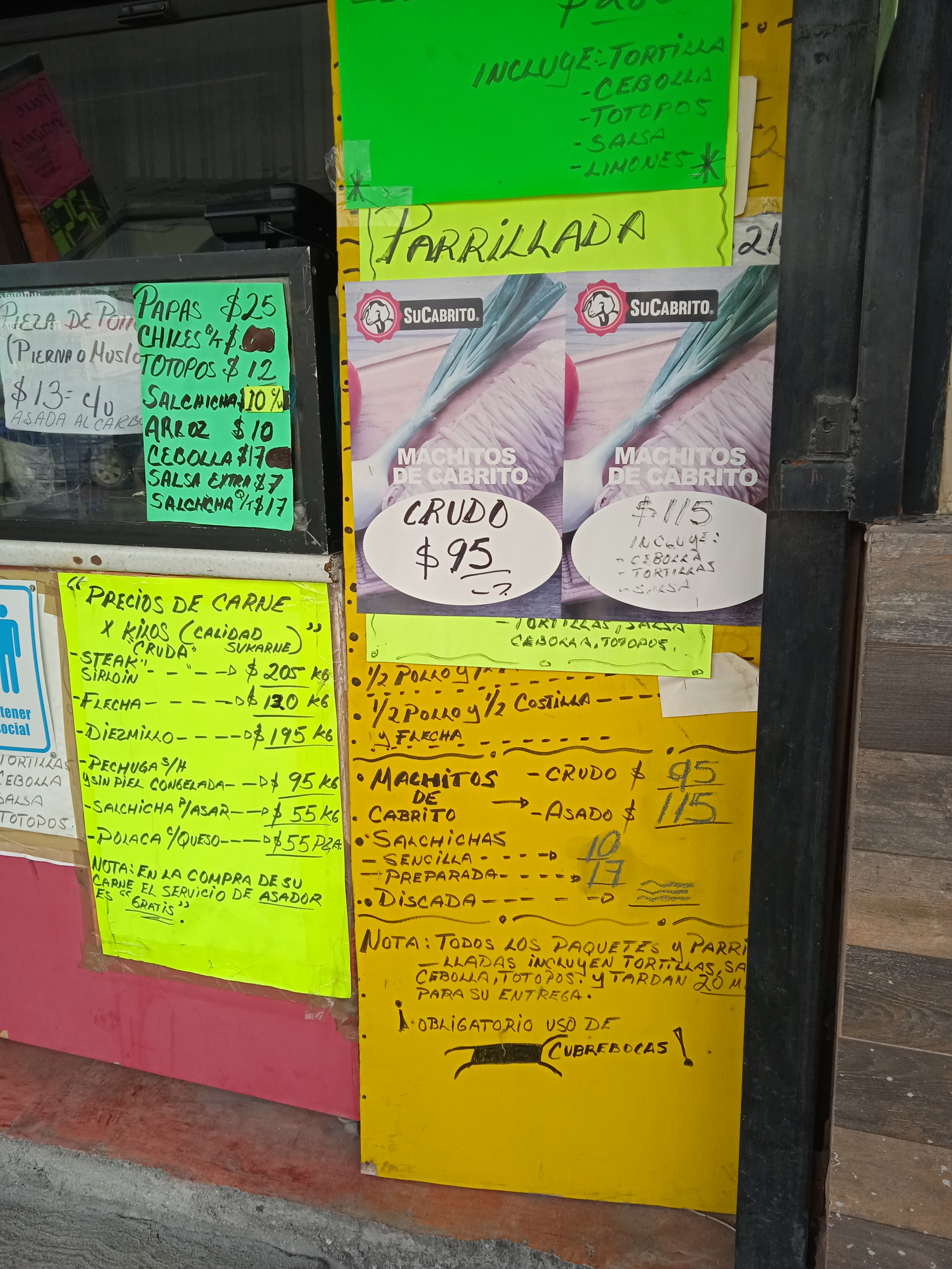 Jerry's Grill pollo asado, carne y burguer. image 9