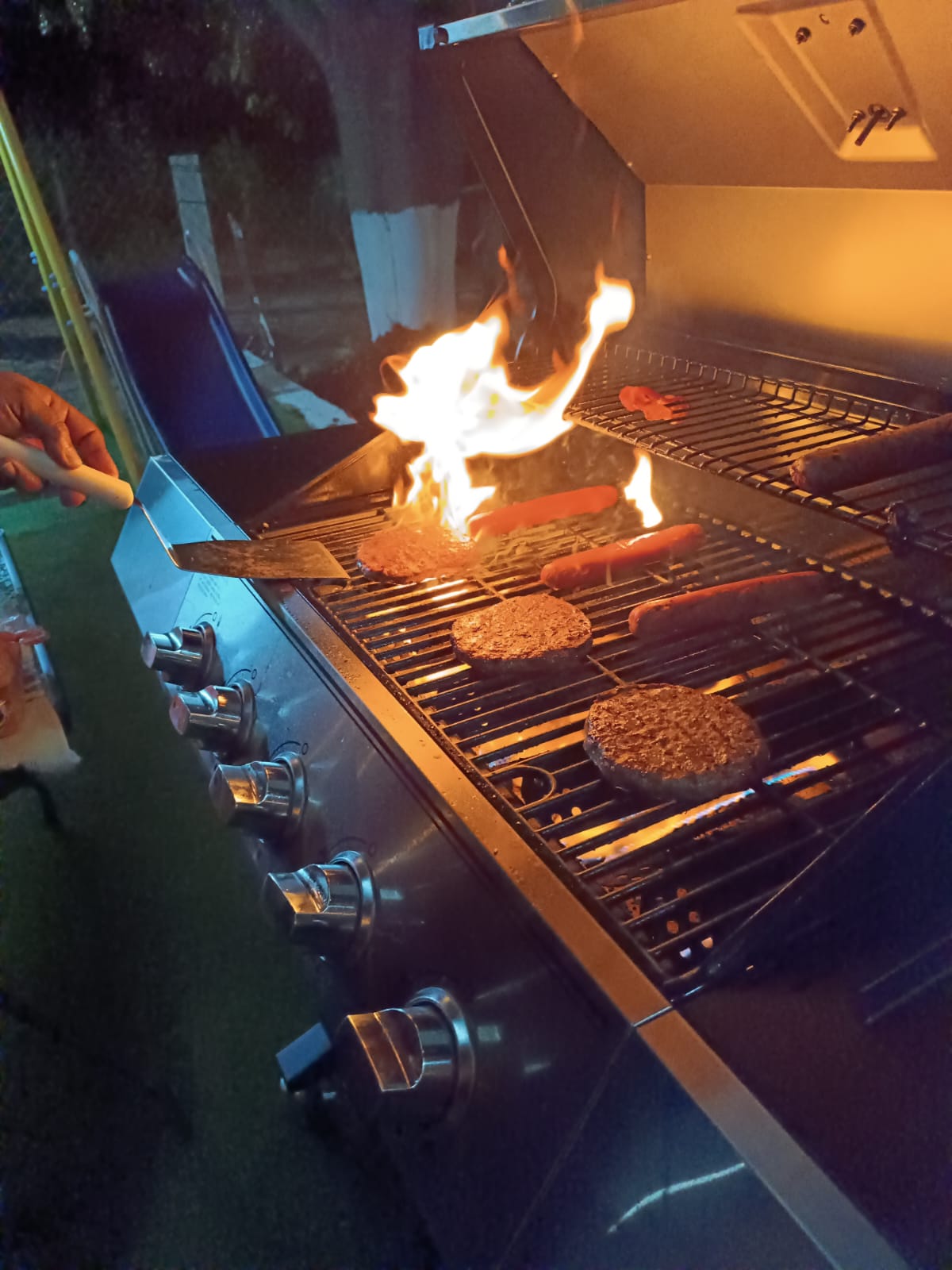 Le Moustache Grill Burguer image 1