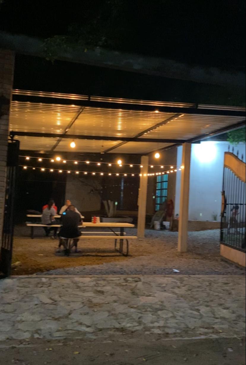 Le Moustache Grill Burguer image 5