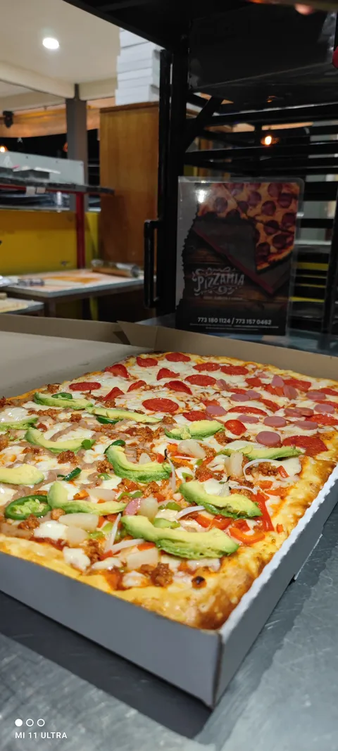 PIZZAMIA image 1