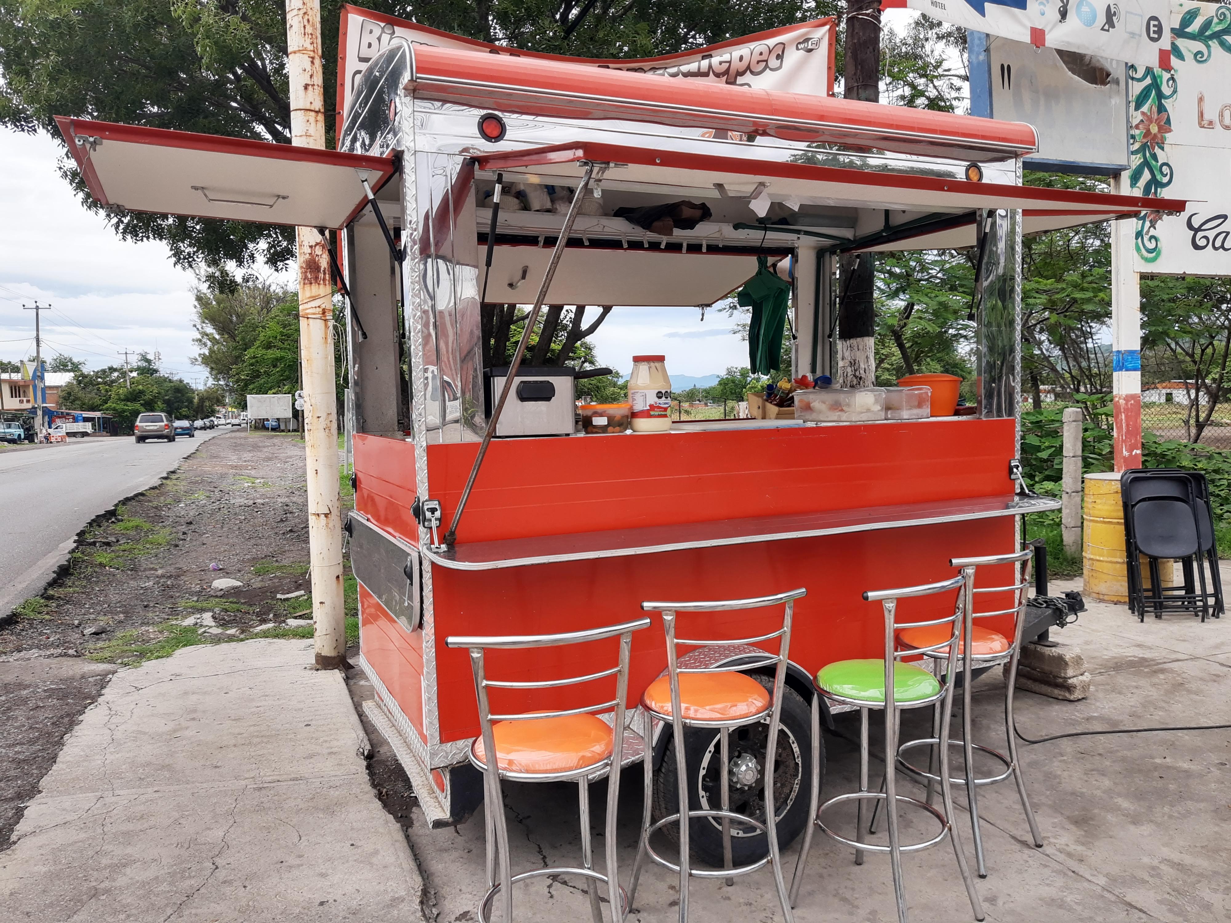 Tortas gigantes "El Remolque" image 1