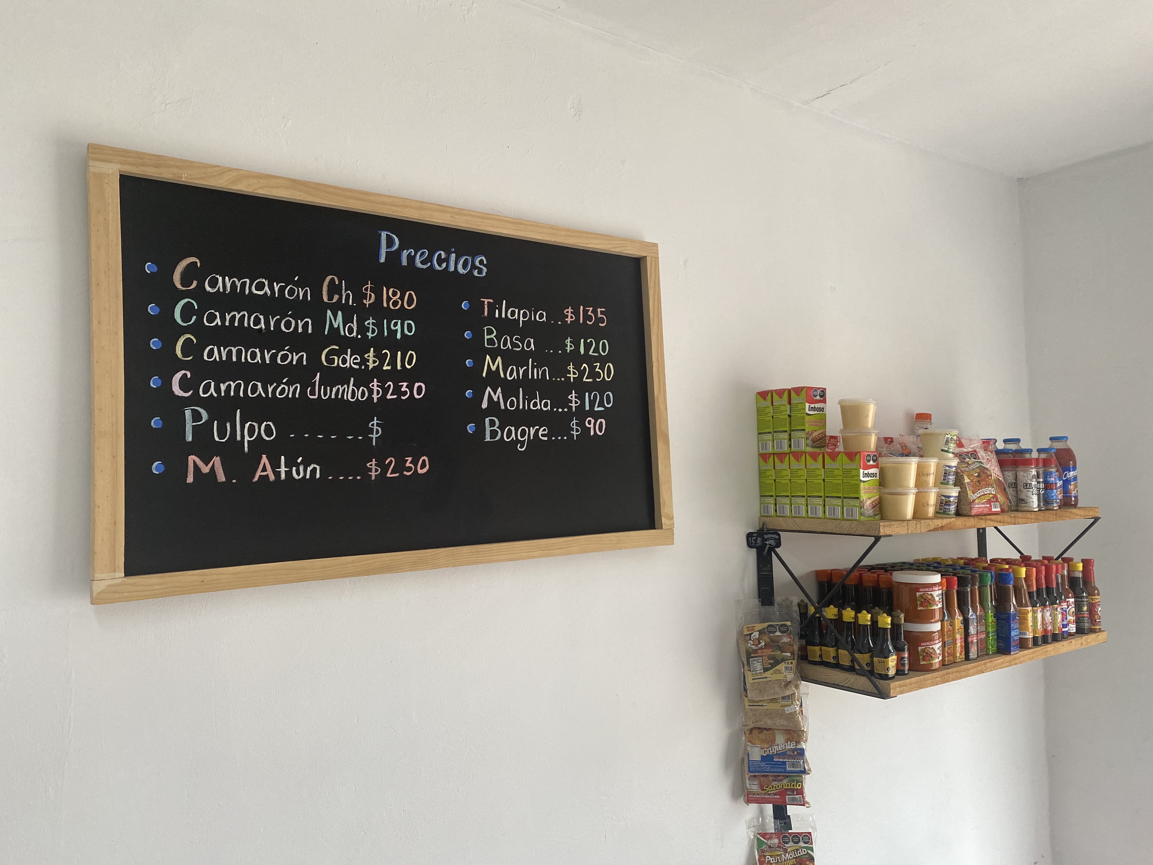 Pescaderia la barra image 1