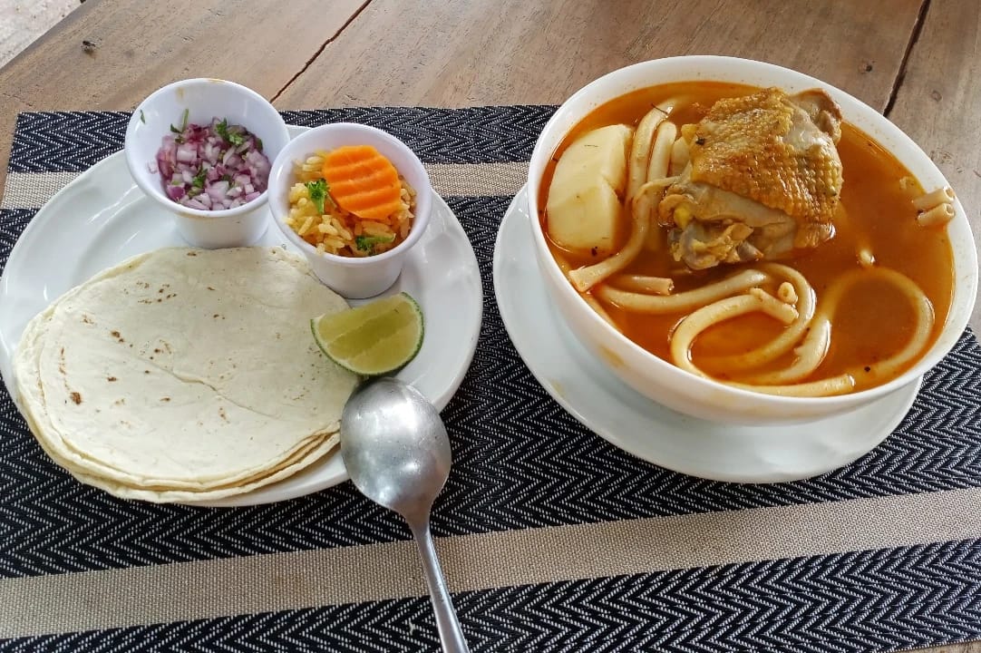 El Sazón De Cazal image 5