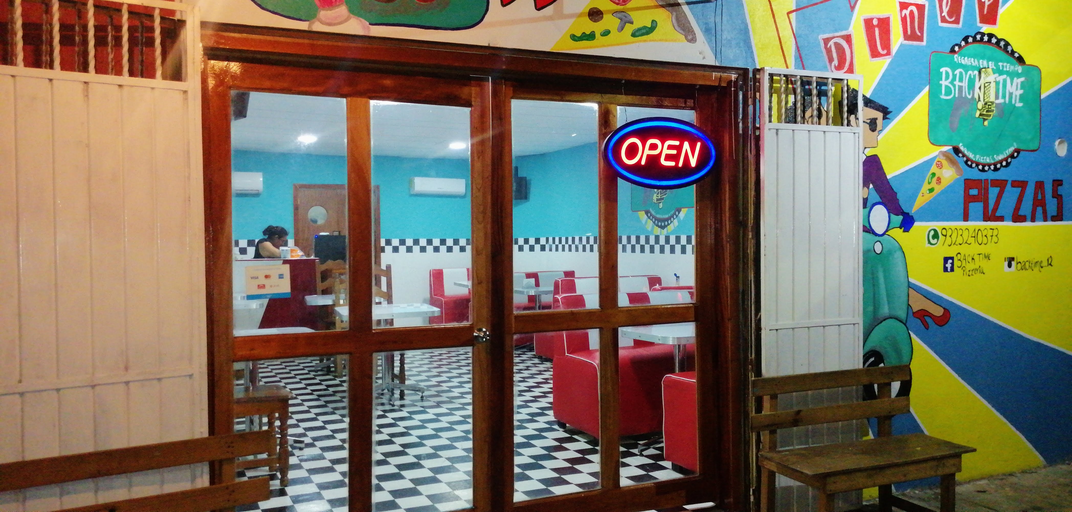 Back Time Pizzeria image 1