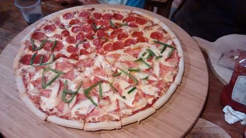 Tonys Pizza image 8