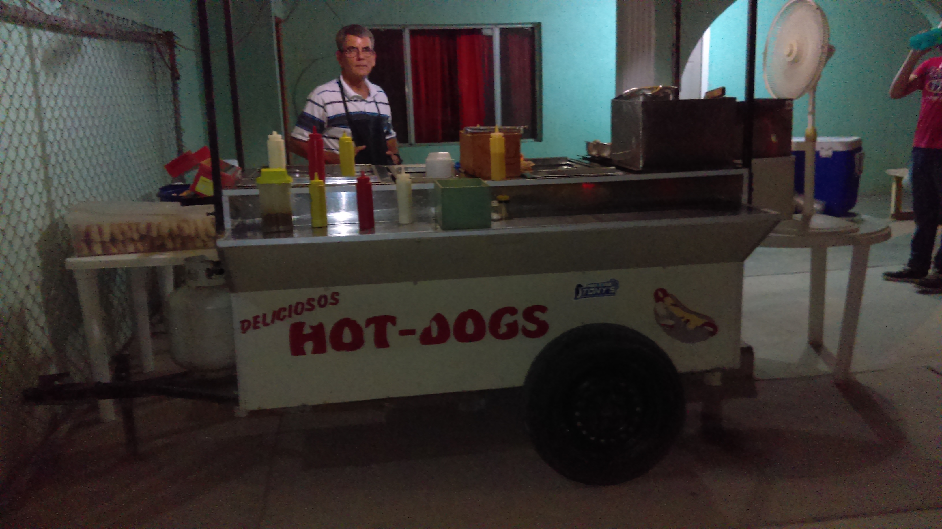 Hot Dogs El Wero image 3