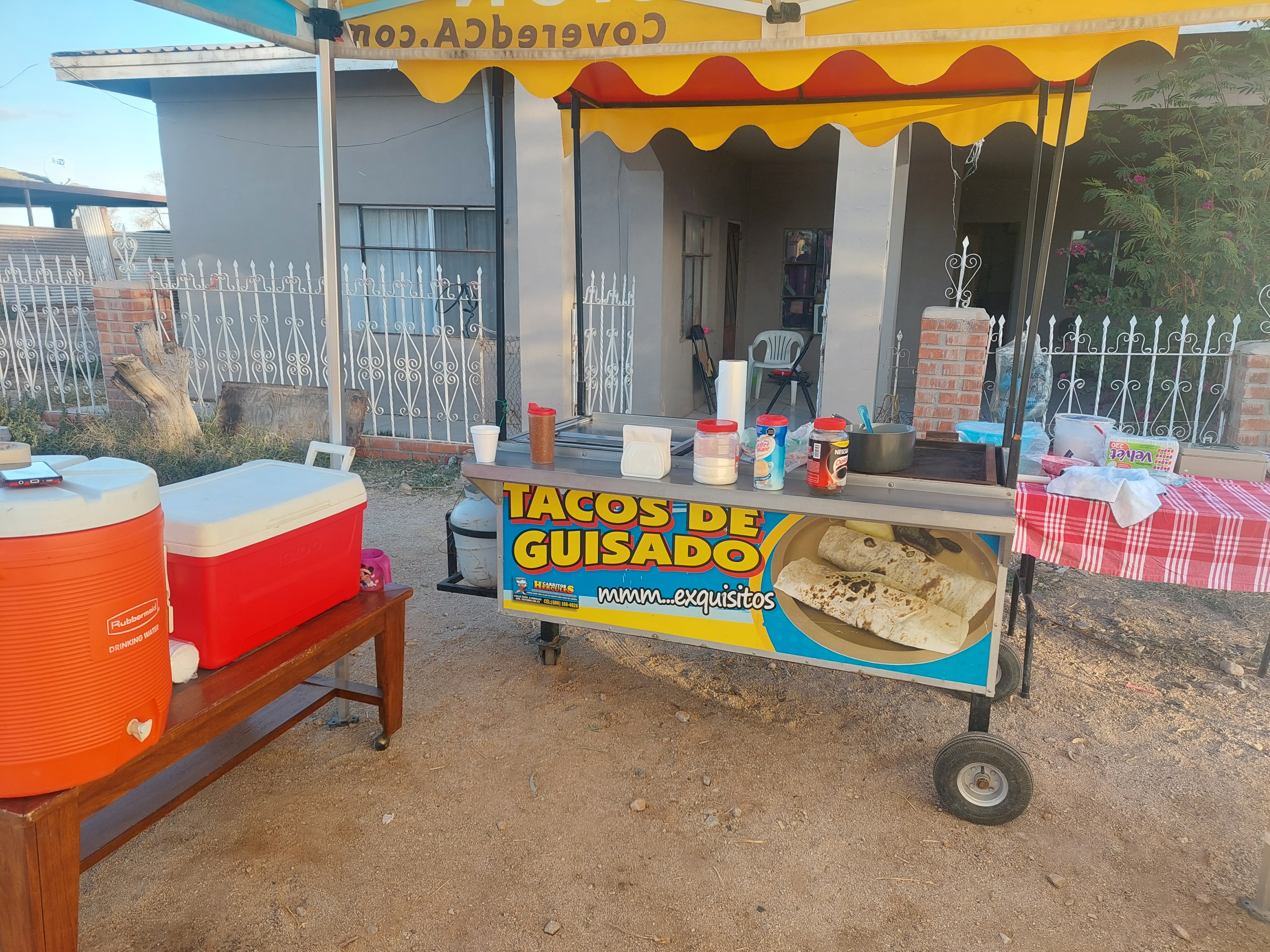 Tacos de guisado las sisters image 1