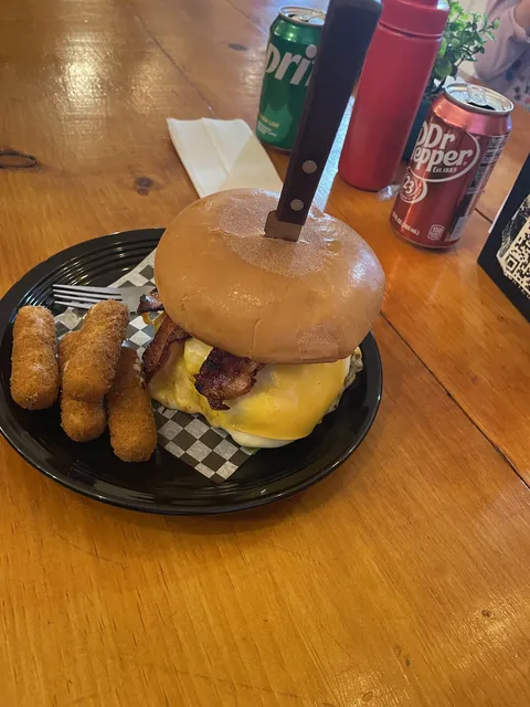 Russty Burger image 5