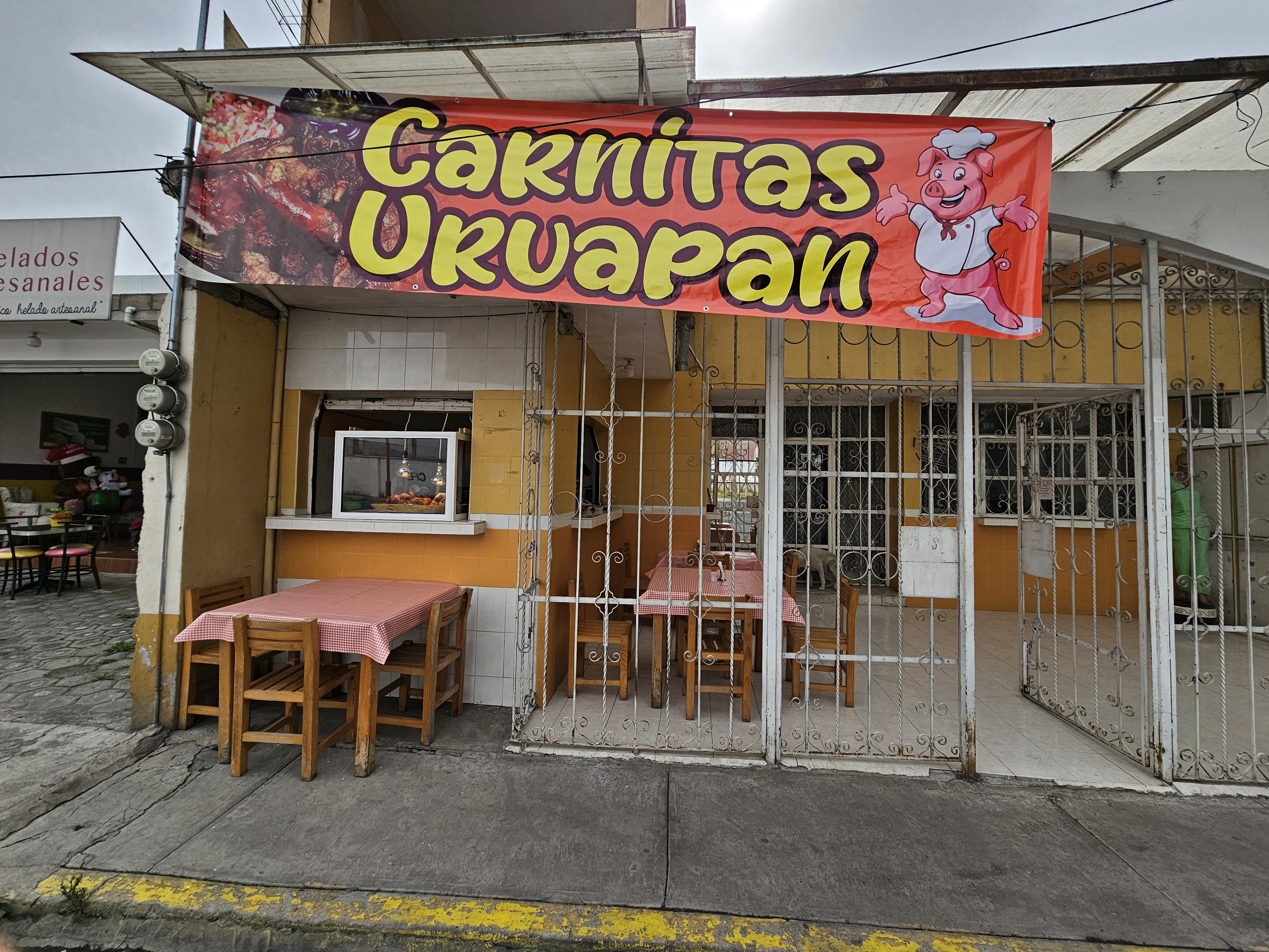 Carnitas URUAPAN Santa Cruz image 1