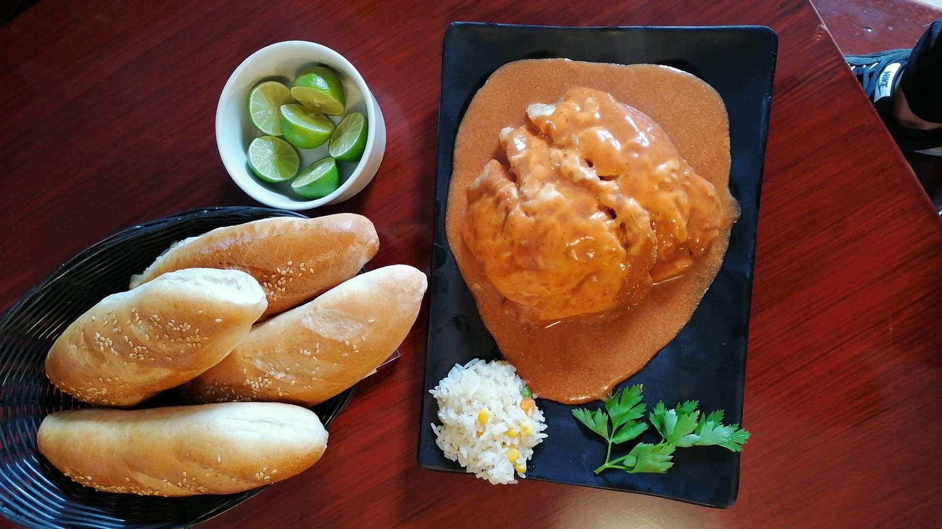 El Güero Marisquero image 3