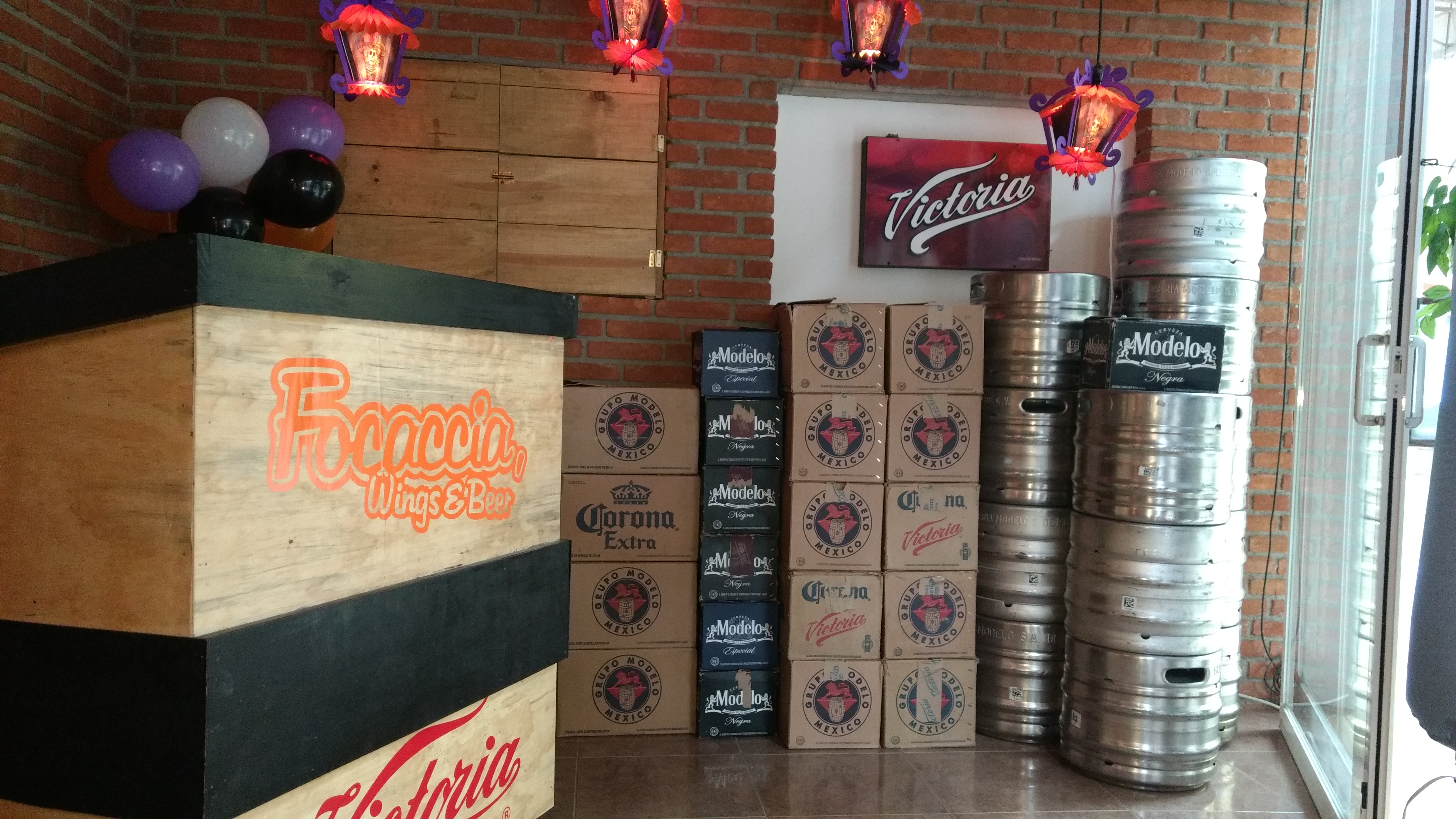 Focaccia, Wings & Beer image 9