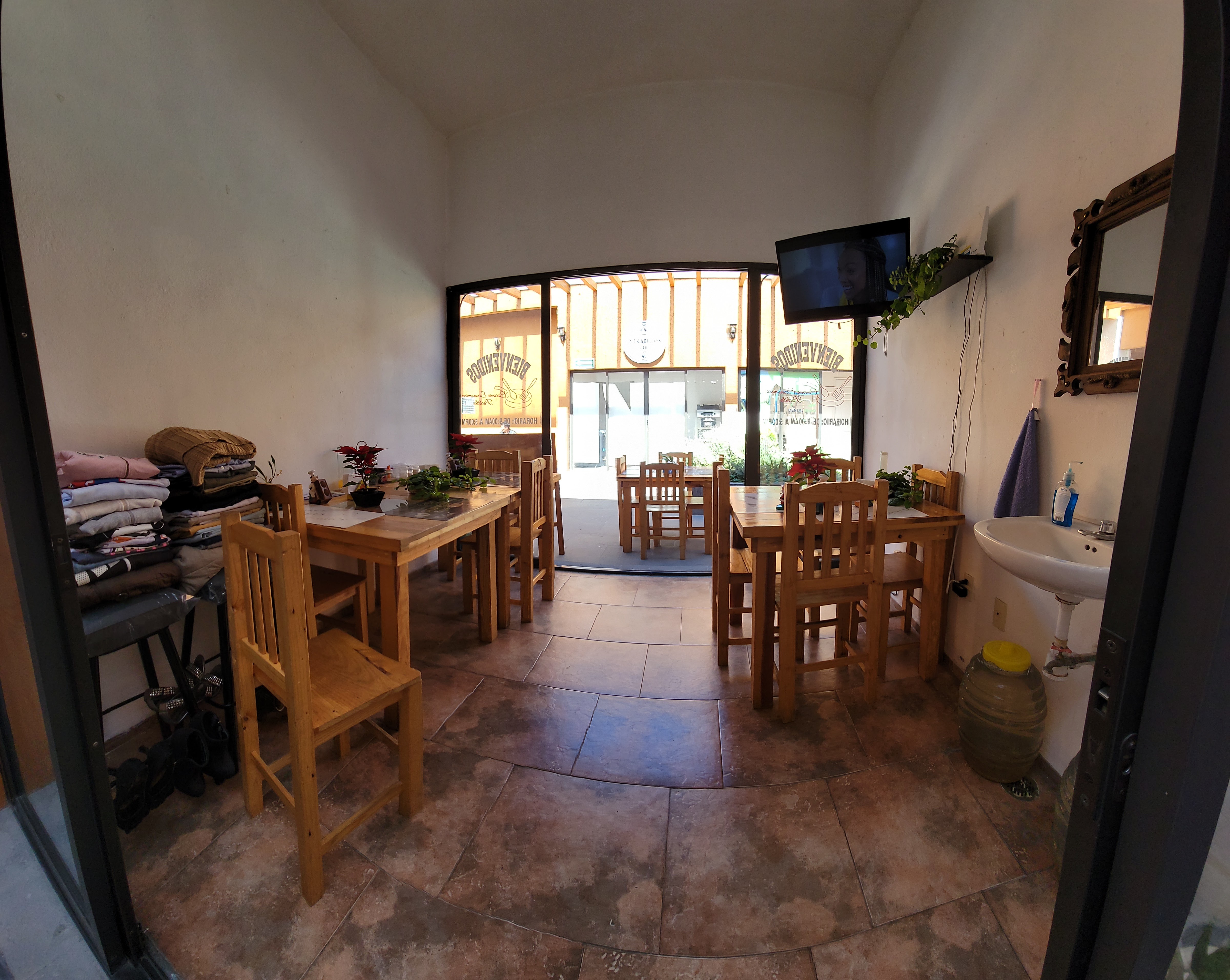 PACHITA... Cocina Económica image 3