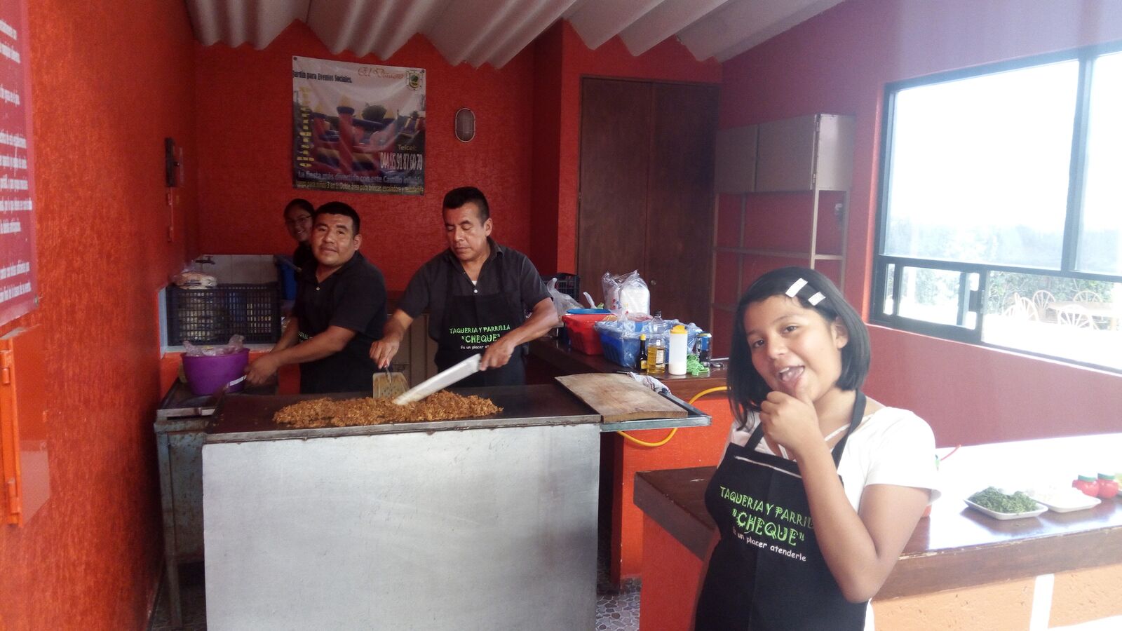 Taqueria y Parrilla "Cheque" image 4