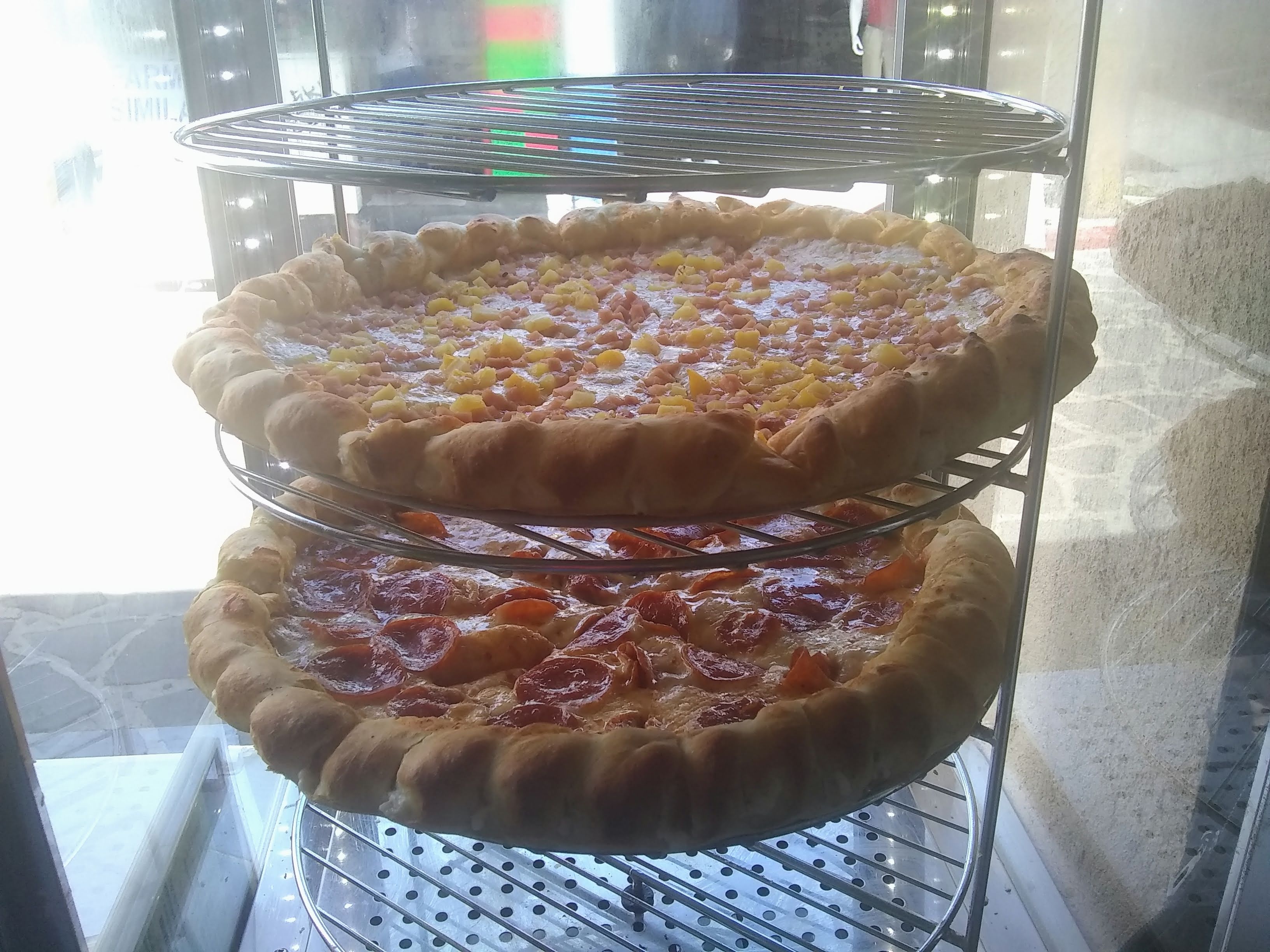 Ruth's pizzeria image 1