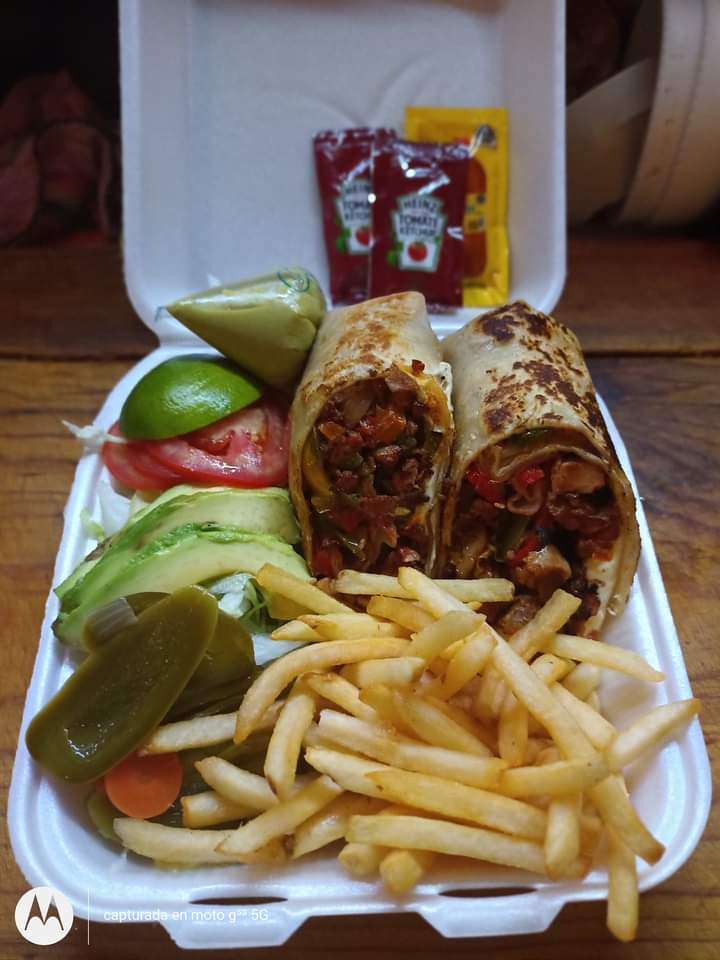 "Roki" Tortas Y Hamburguesas image 3