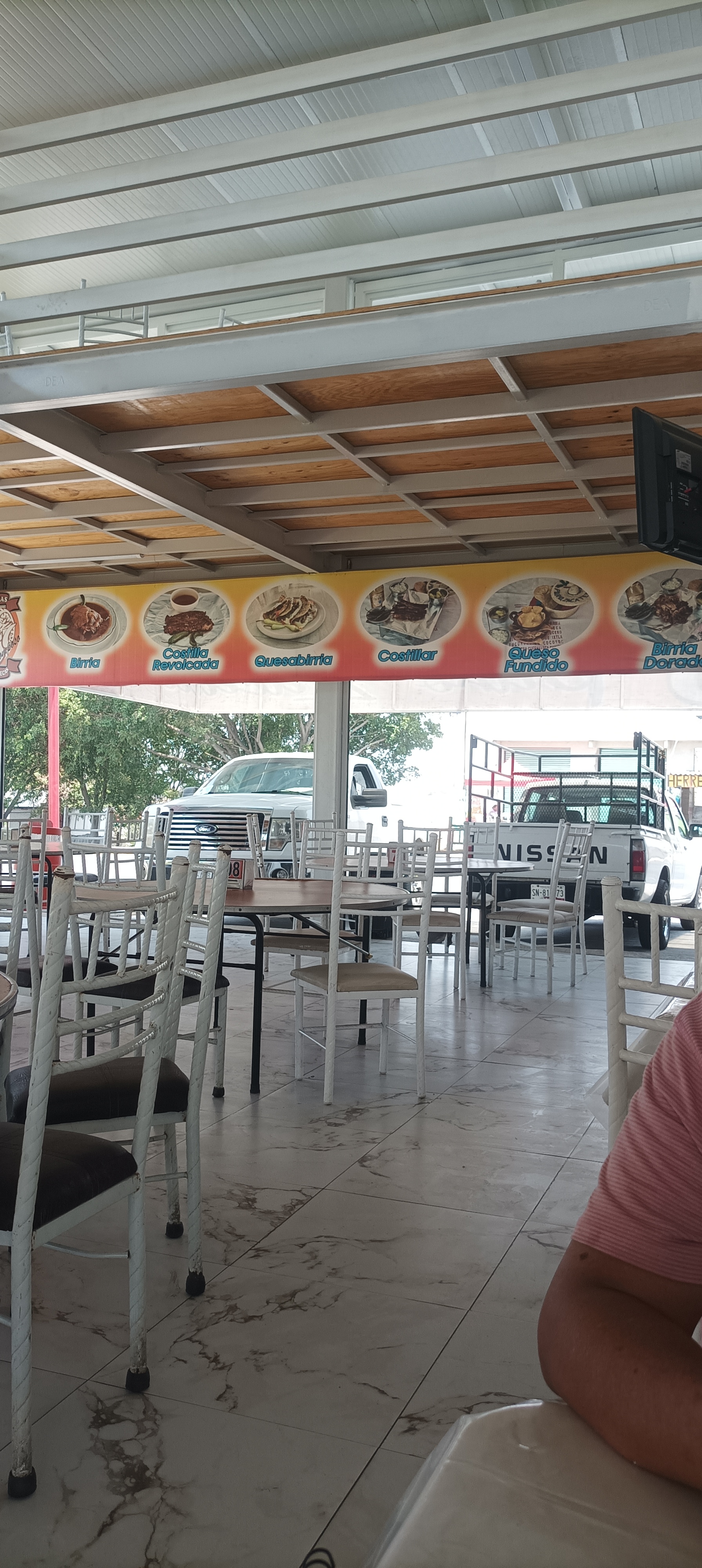 Birrieria "Pomposo" image 10