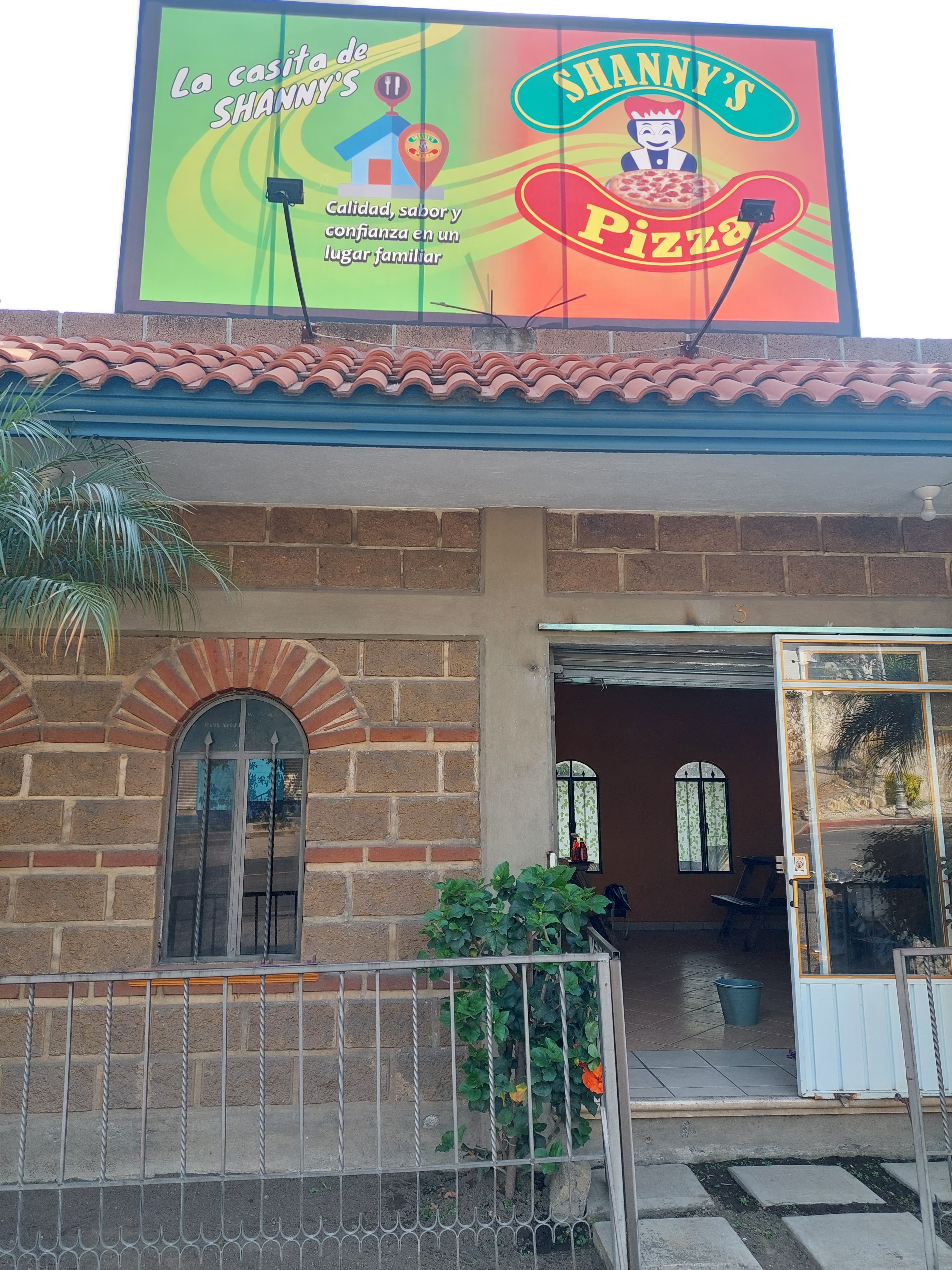 Pizzas shanny,s image 1