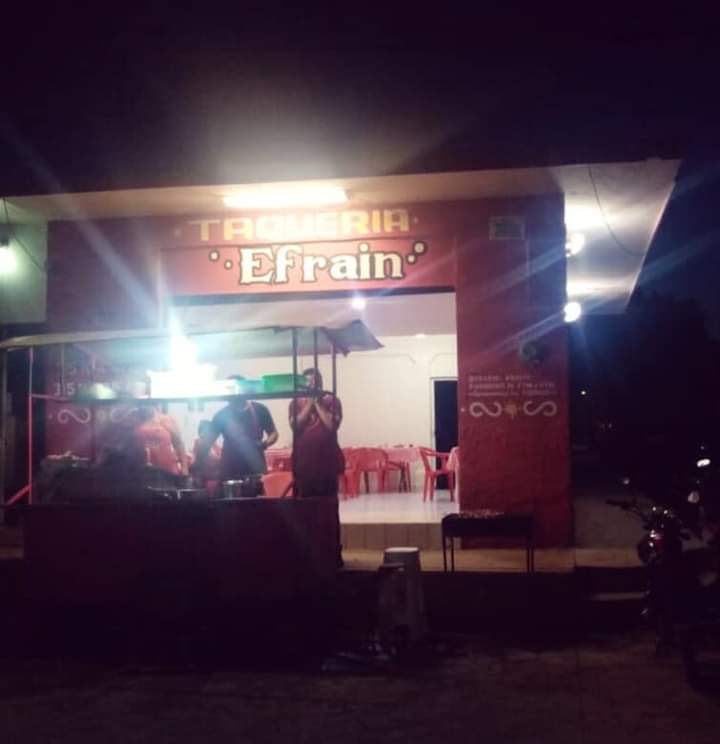 Taquería Efrain image 7