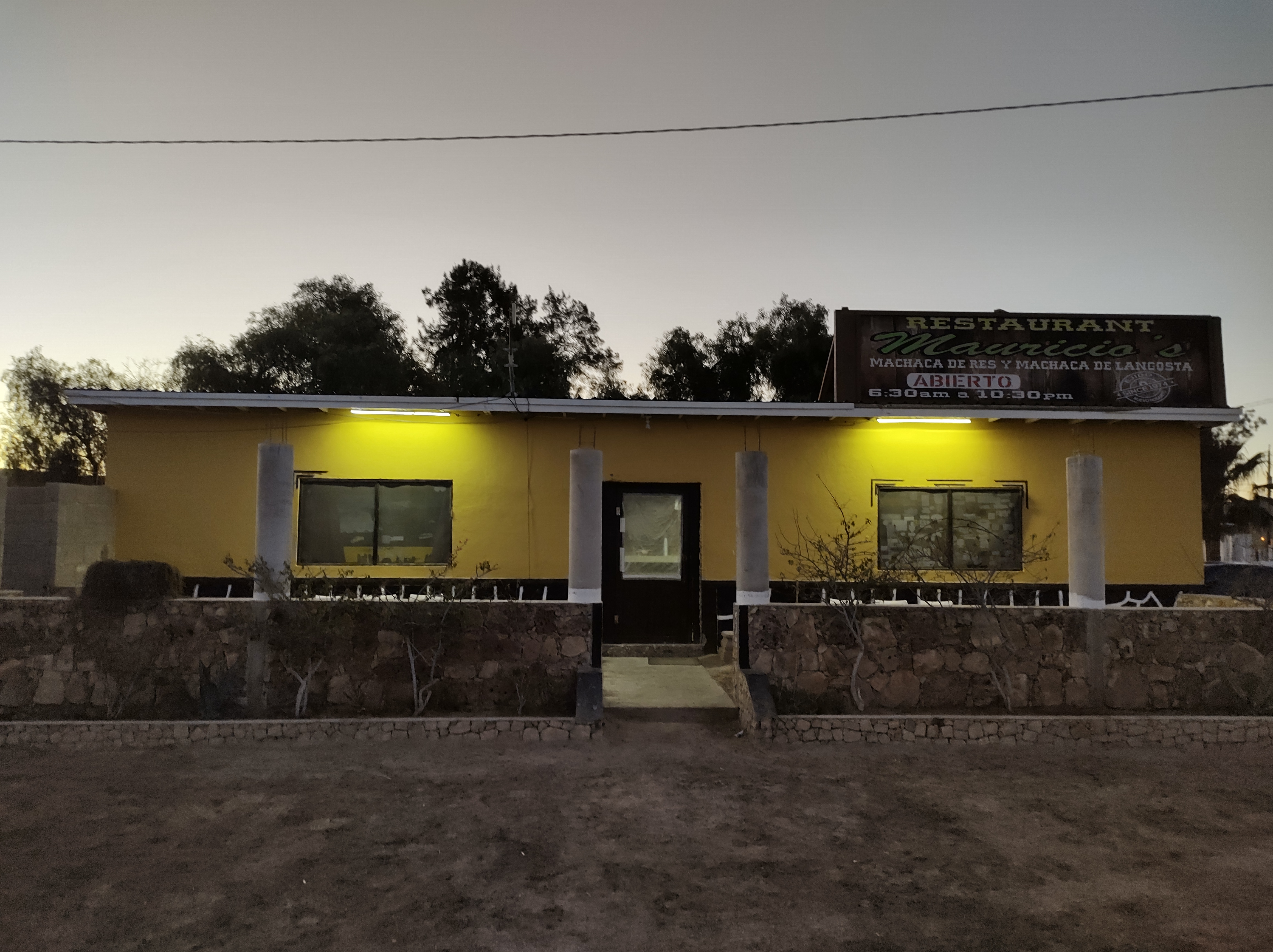 Mauricio's Restaurant image 3