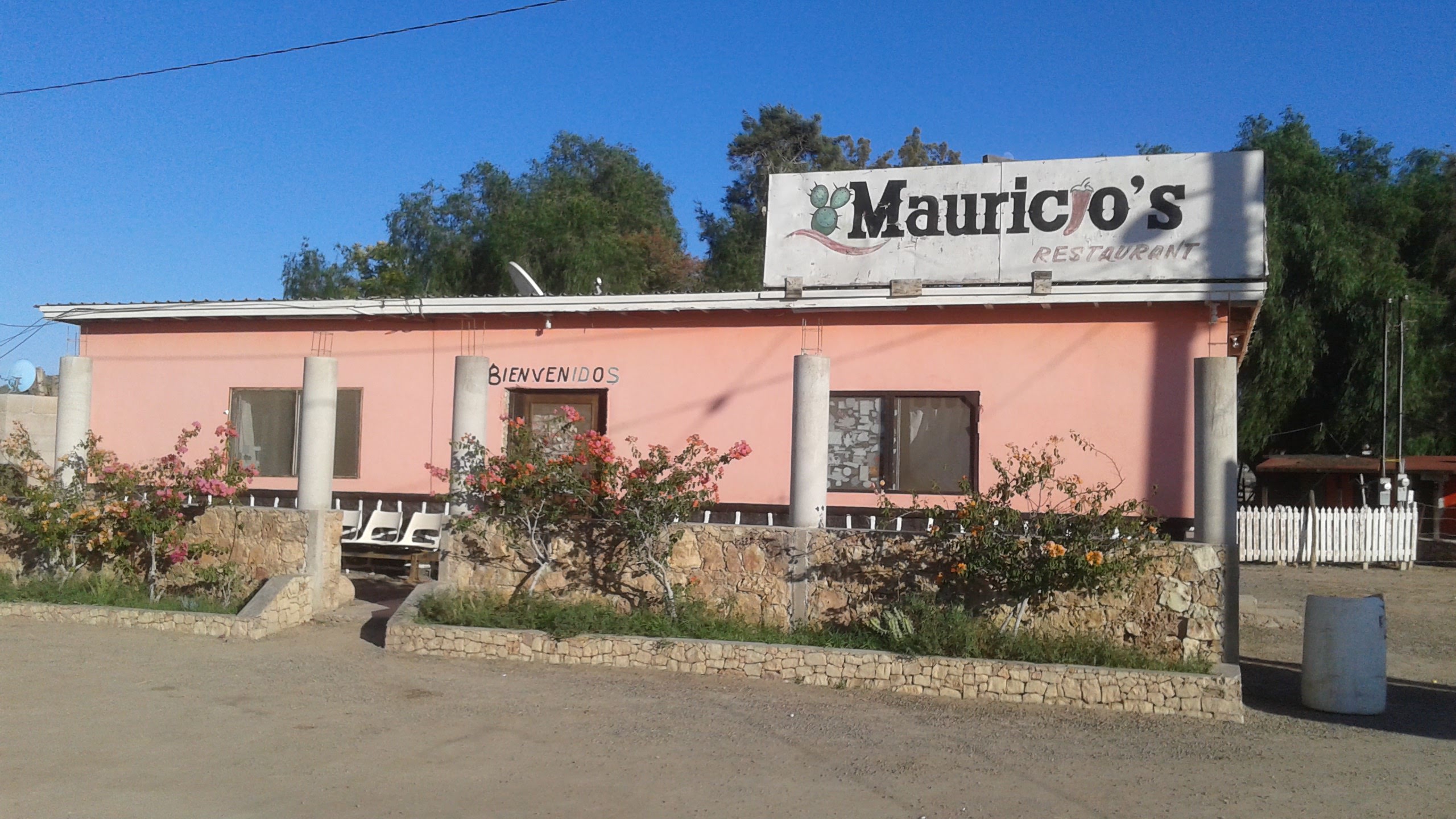 Mauricio's Restaurant image 7