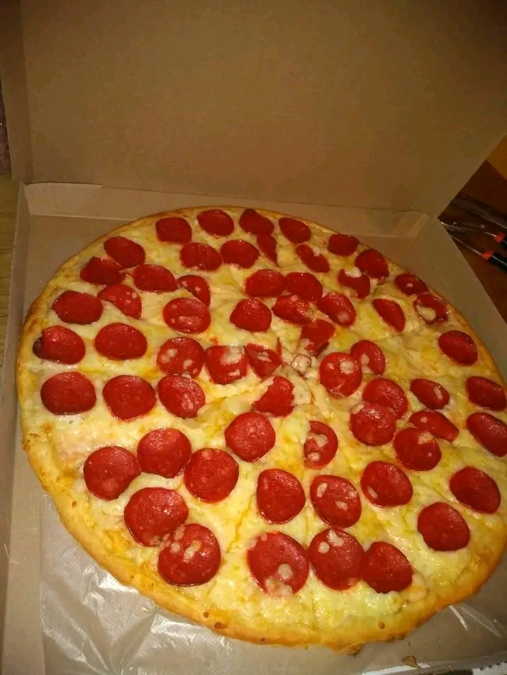 Gregorios pizza image 4