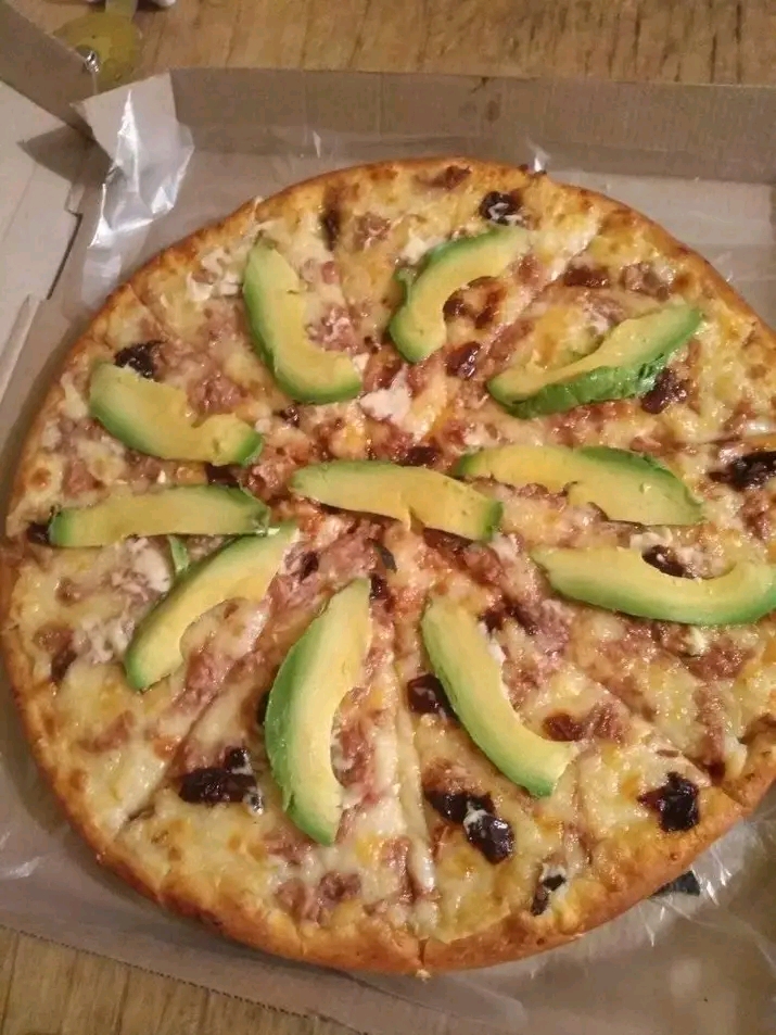 Gregorios pizza image 5