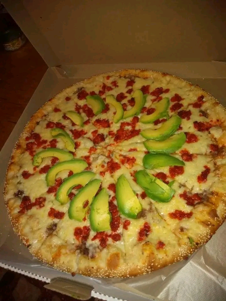 Gregorios pizza image 7