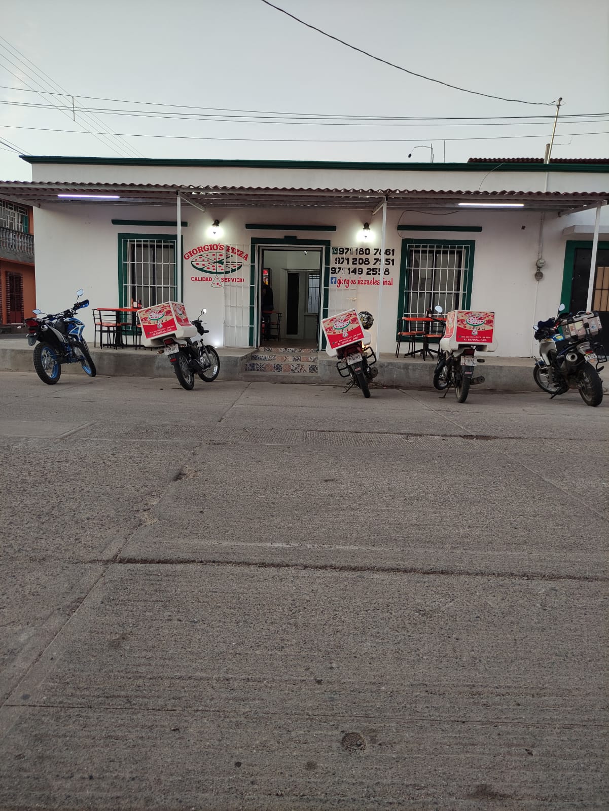 PIZZASPIZZAS EL ESPINAL image 9