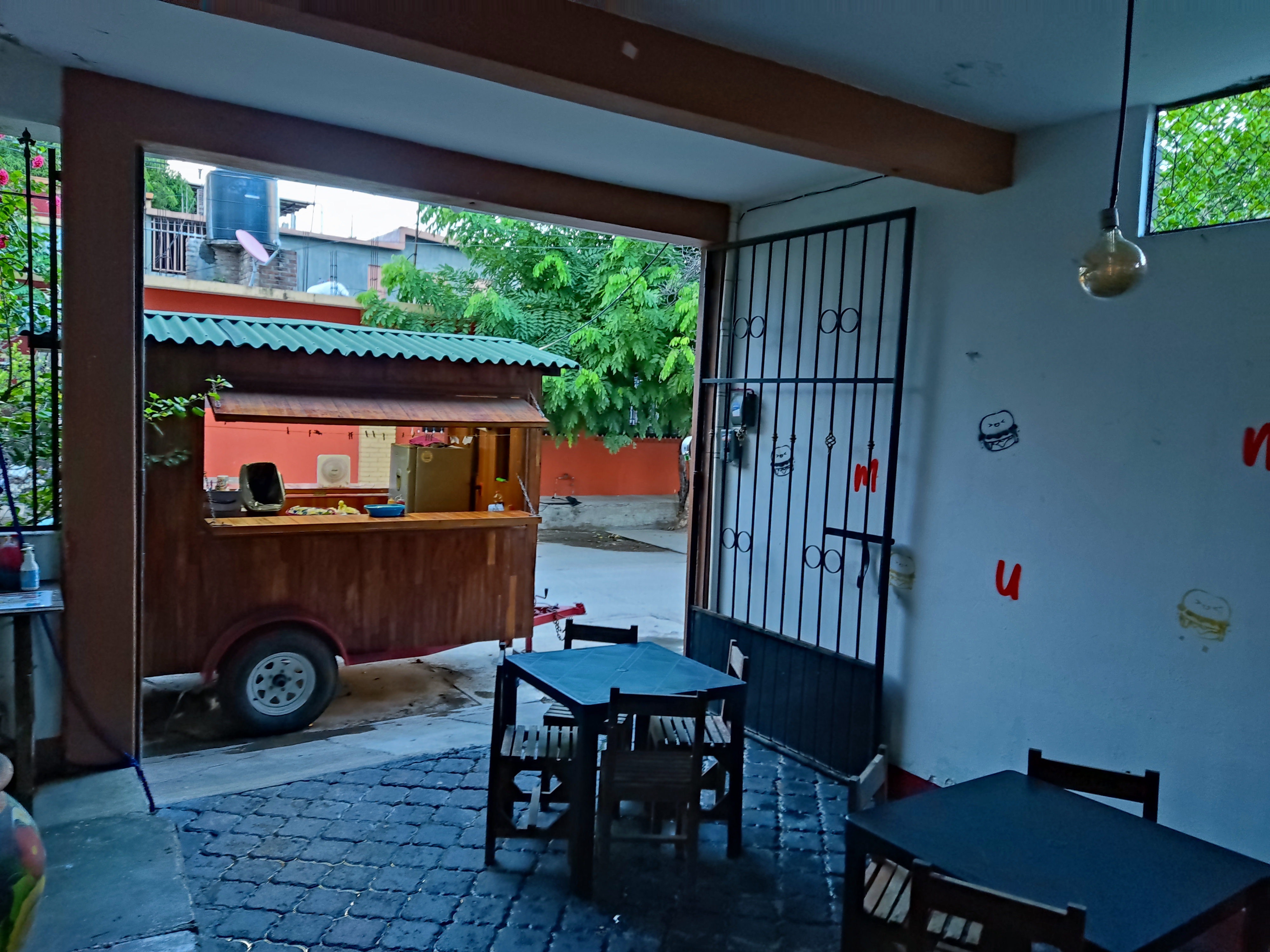 Munchies Burger image 3