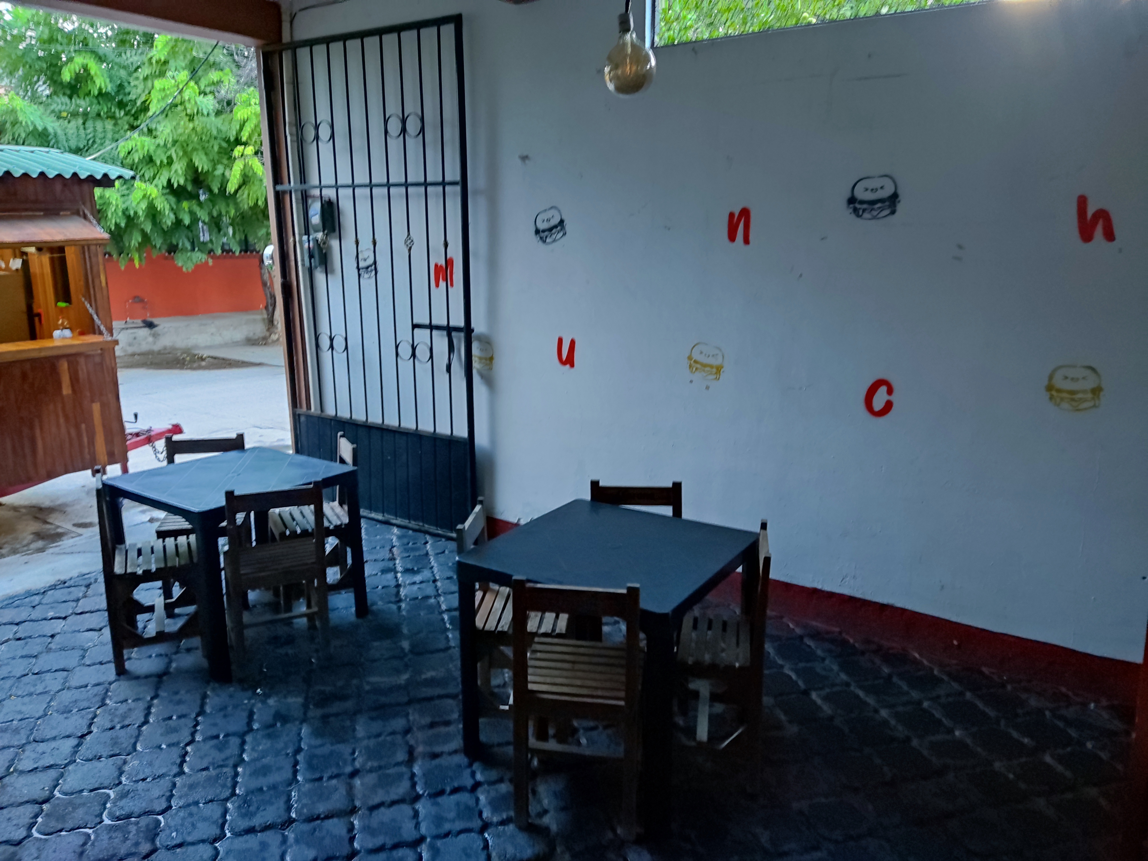 Munchies Burger image 5